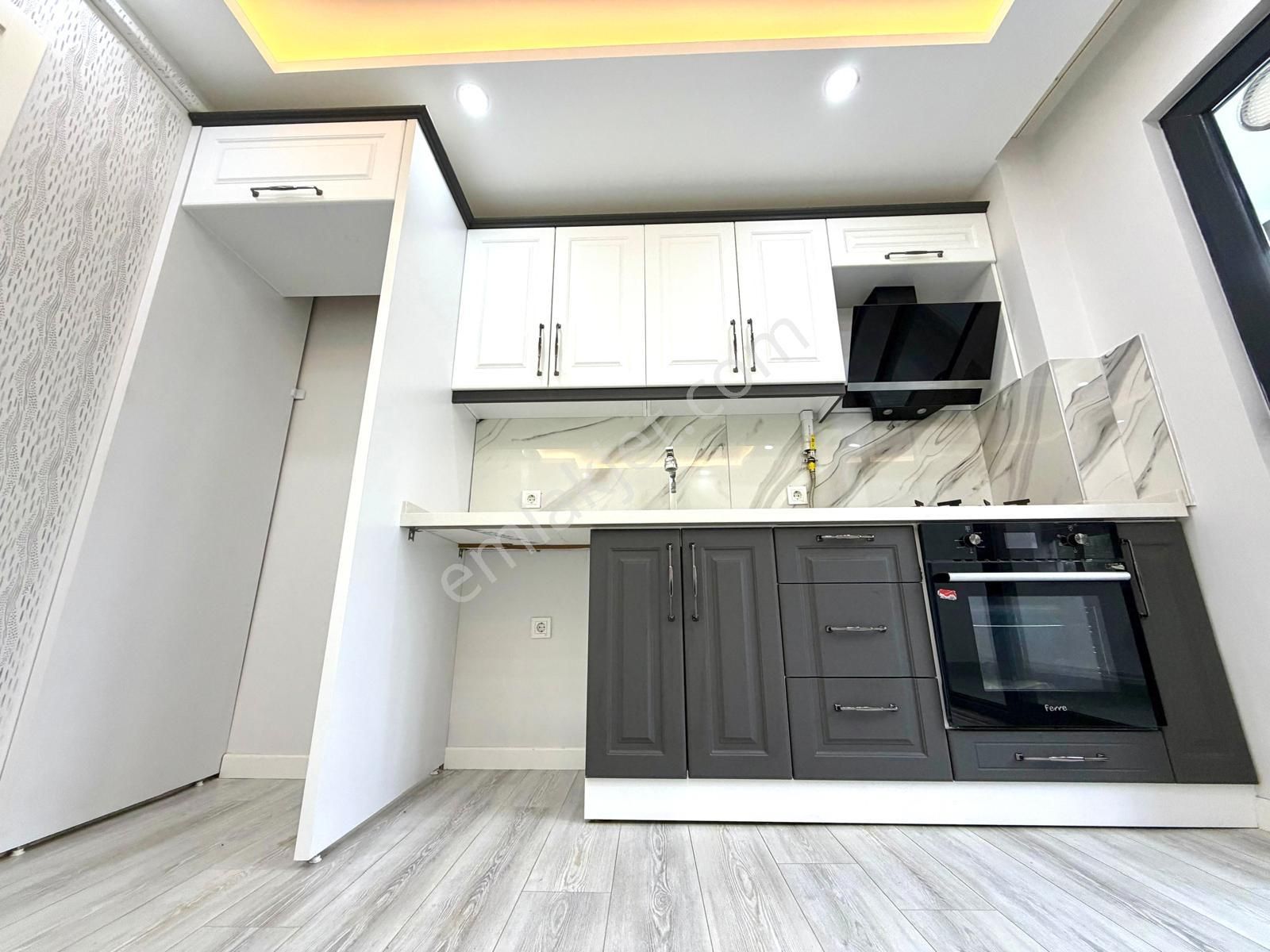 🏡 Referans'tan Altınkum'da Kapalı Otoparklı Ön Cephe Modern Tasarımlı 2+1 Daire - Görsel 3