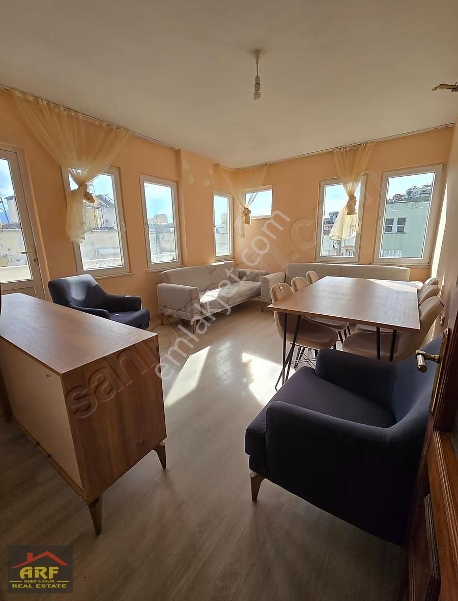 Alanya Merkezde | Denize 200 M | 2+1 Ayrı Mutfak | Satılık Daire - Görsel 2