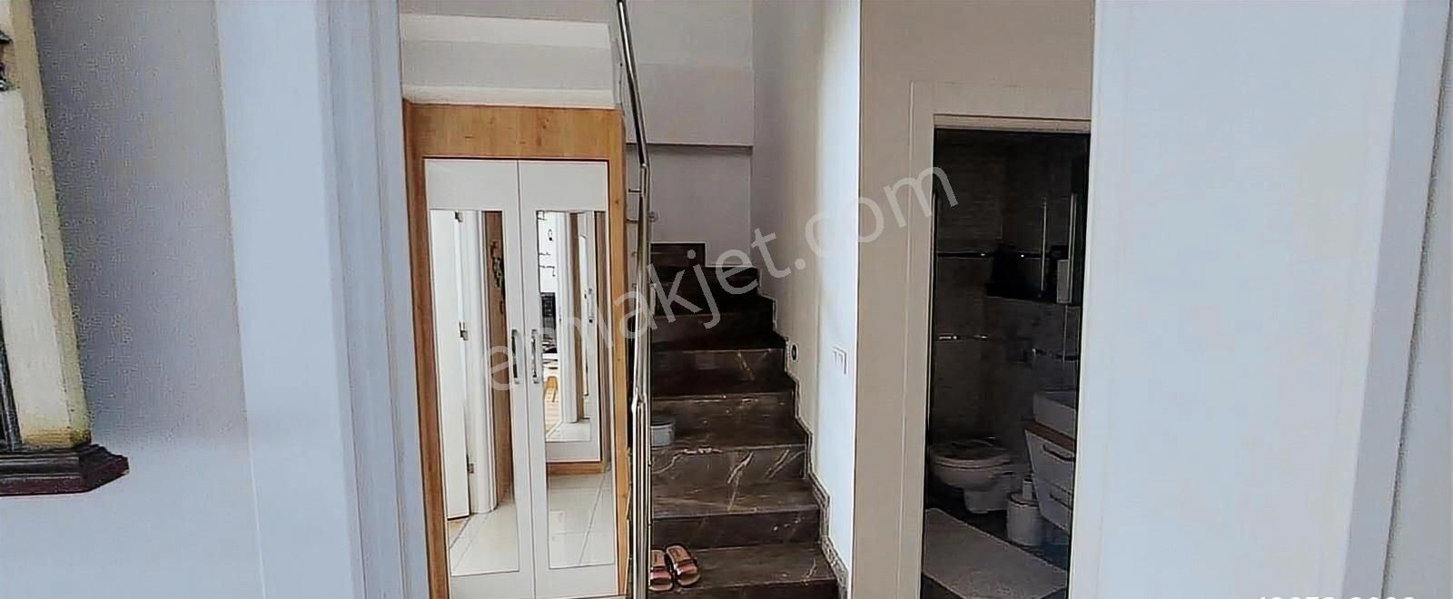 Bostanlı Yıllar Sokakta 3+1 Satılık Dublex Daire - Görsel 16