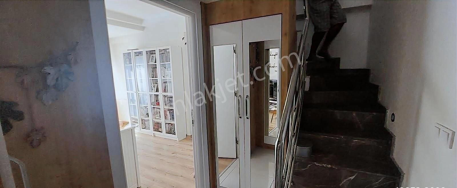 Bostanlı Yıllar Sokakta 3+1 Satılık Dublex Daire - Görsel 24