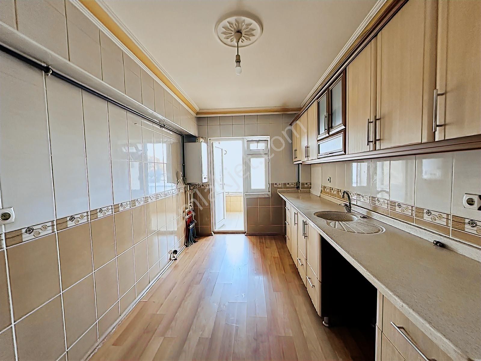 Piyade Mahallesi Ön Cephe Ara Kat 2+1 Geniş İskanlı Kök Tapu - Görsel 23