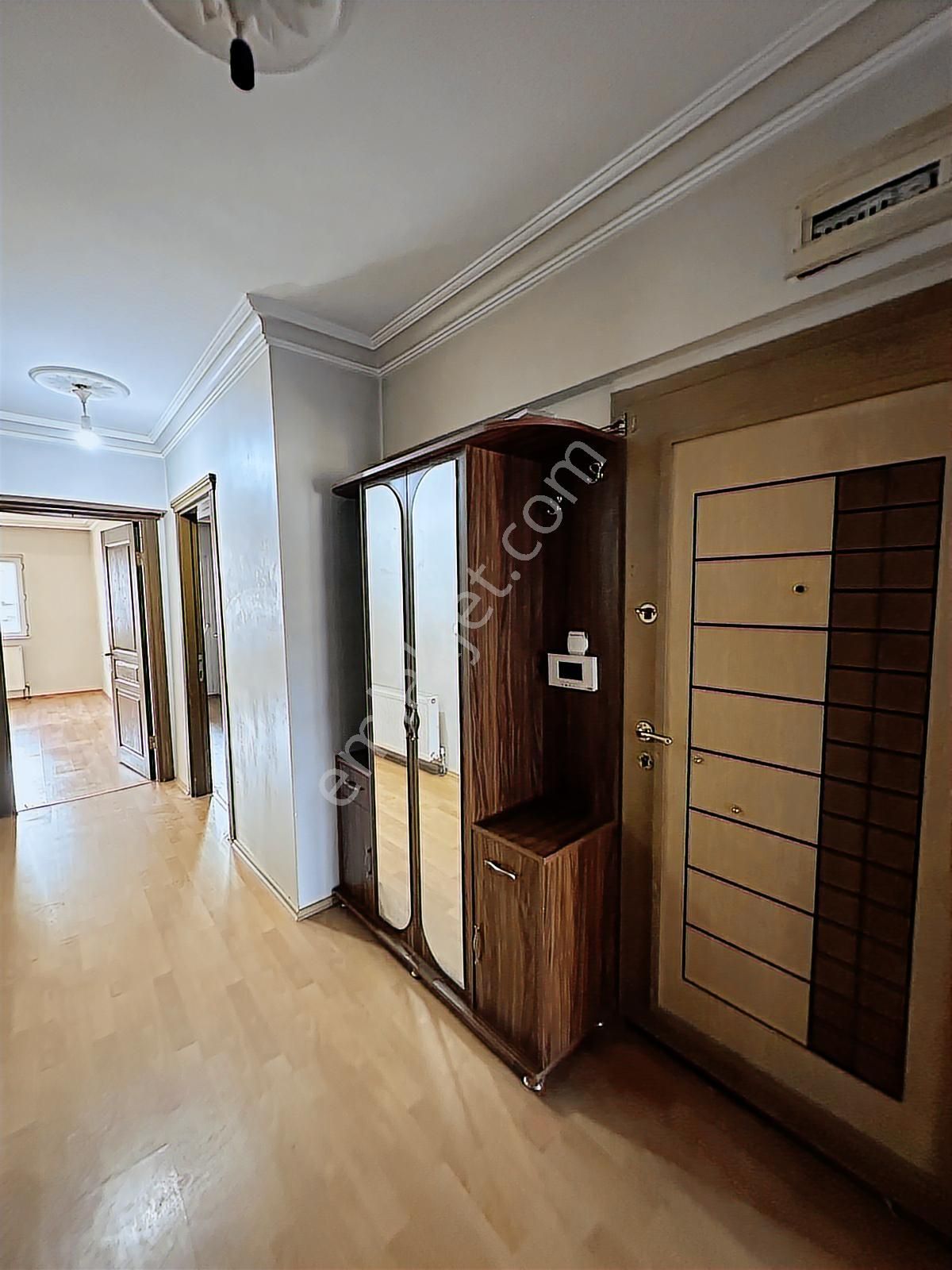 Piyade Mahallesi Ön Cephe Ara Kat 2+1 Geniş İskanlı Kök Tapu - Görsel 9