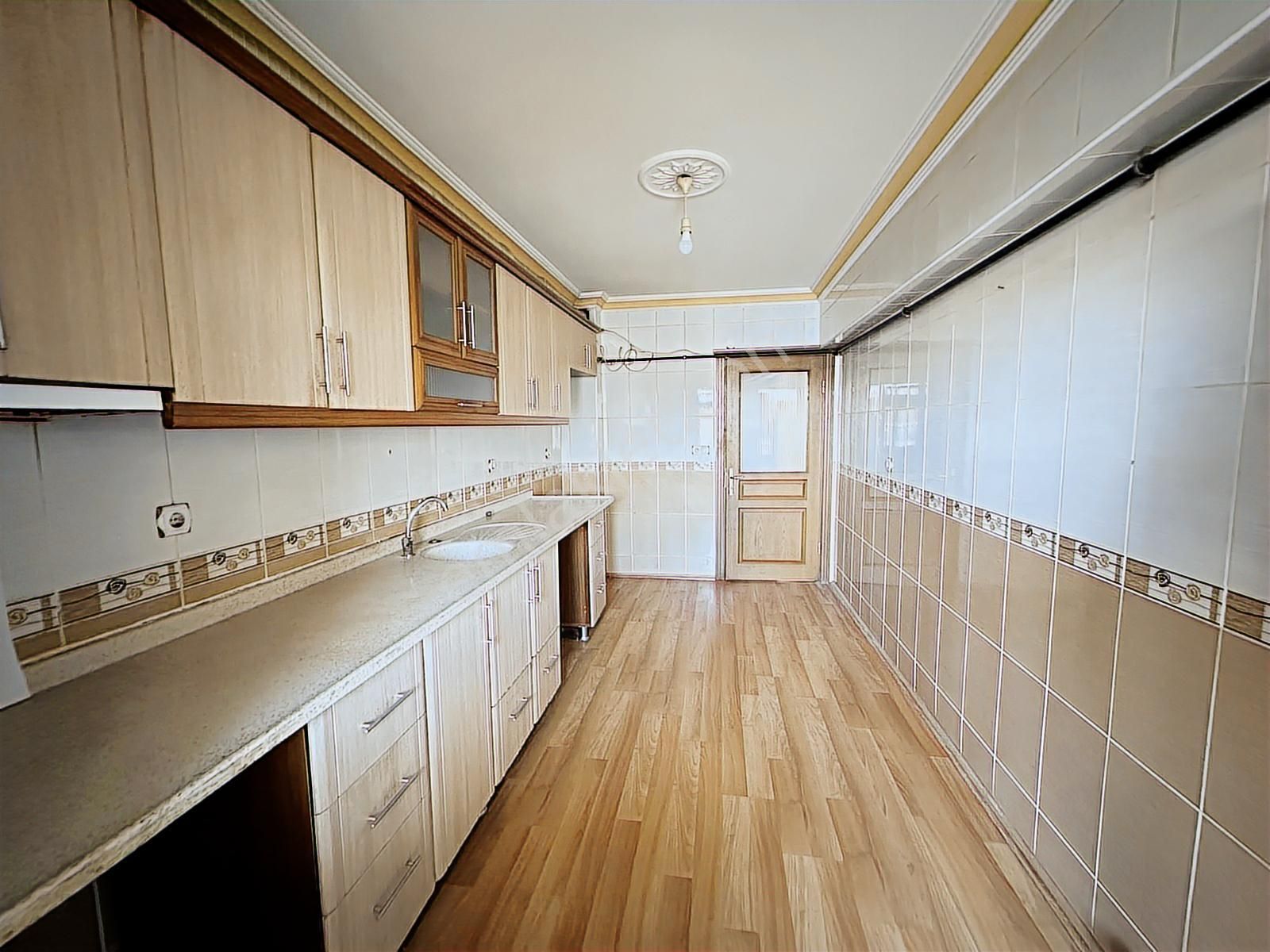 Piyade Mahallesi Ön Cephe Ara Kat 2+1 Geniş İskanlı Kök Tapu - Görsel 24