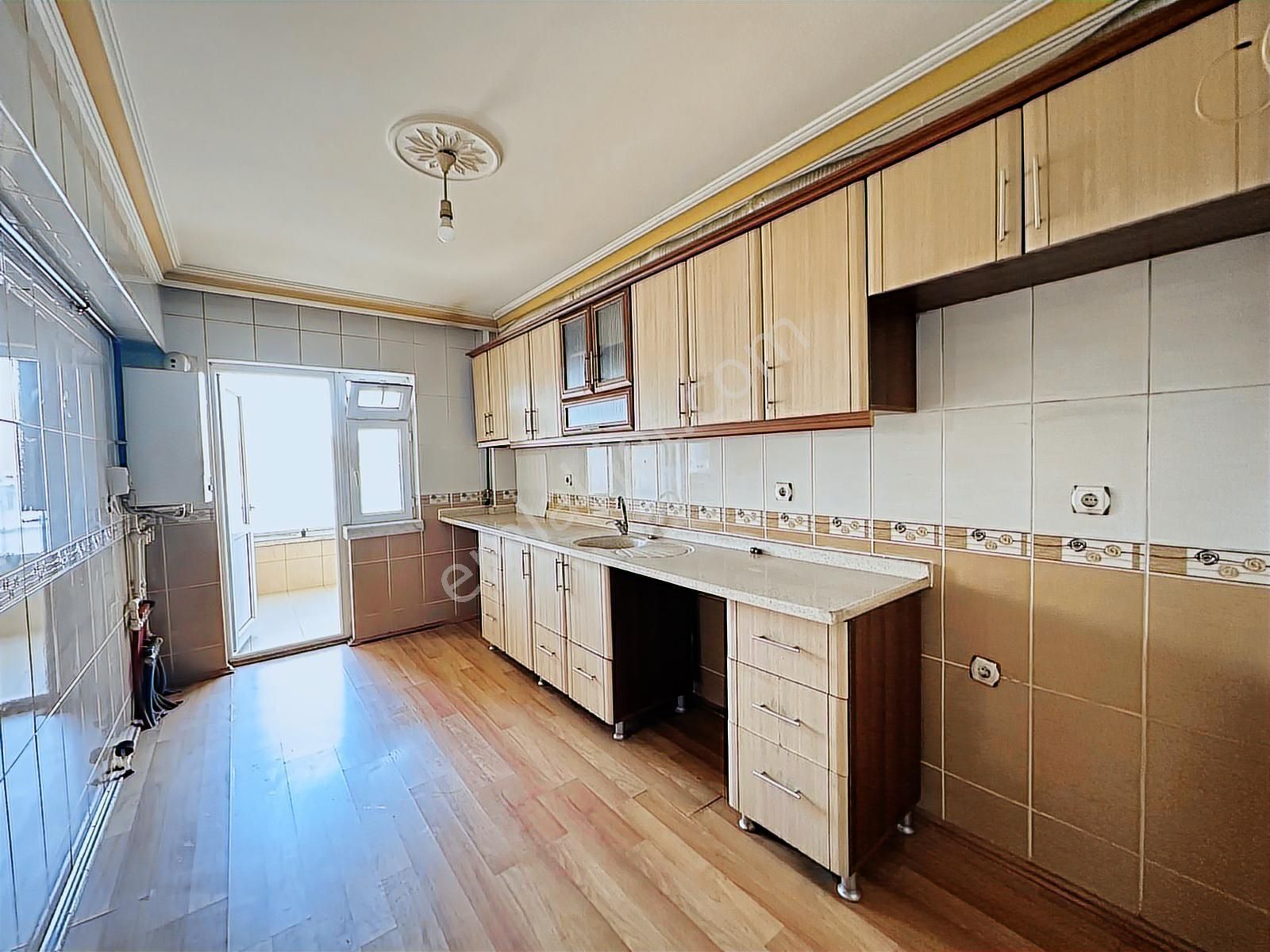 Piyade Mahallesi Ön Cephe Ara Kat 2+1 Geniş İskanlı Kök Tapu - Görsel 15