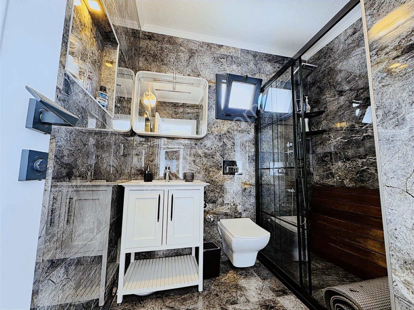 Kuşadası Davutlar'da Full Eşyalı Satılık 3+1 Müstakil Villa - Görsel 17