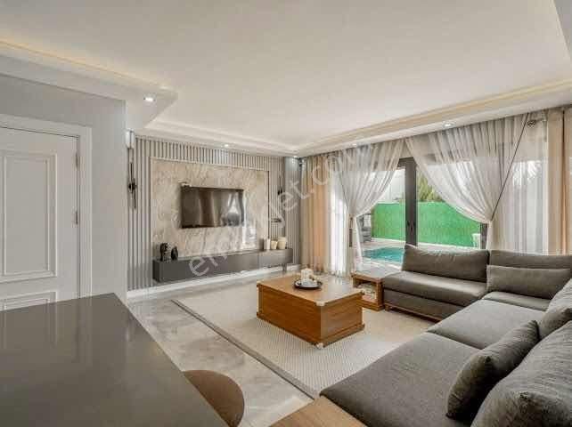 Kuşadası Davutlar'da Full Eşyalı Satılık 3+1 Müstakil Villa - Görsel 6