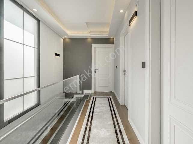 Kuşadası Davutlar'da Full Eşyalı Satılık 3+1 Müstakil Villa - Görsel 12