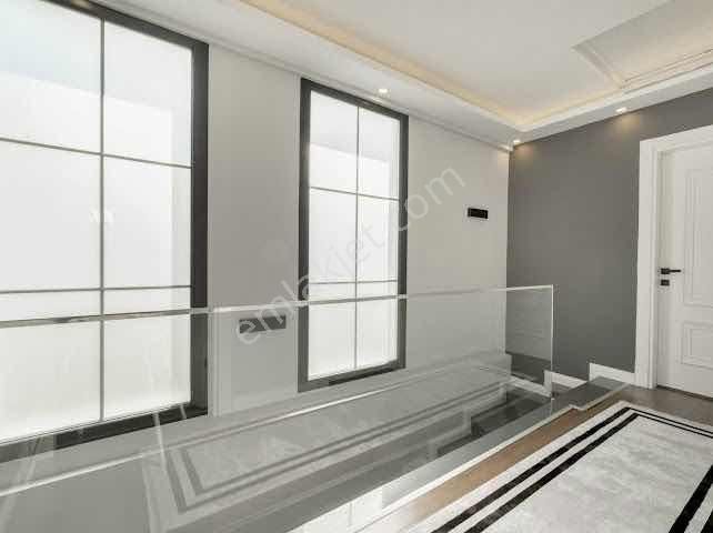 Kuşadası Davutlar'da Full Eşyalı Satılık 3+1 Müstakil Villa - Görsel 10