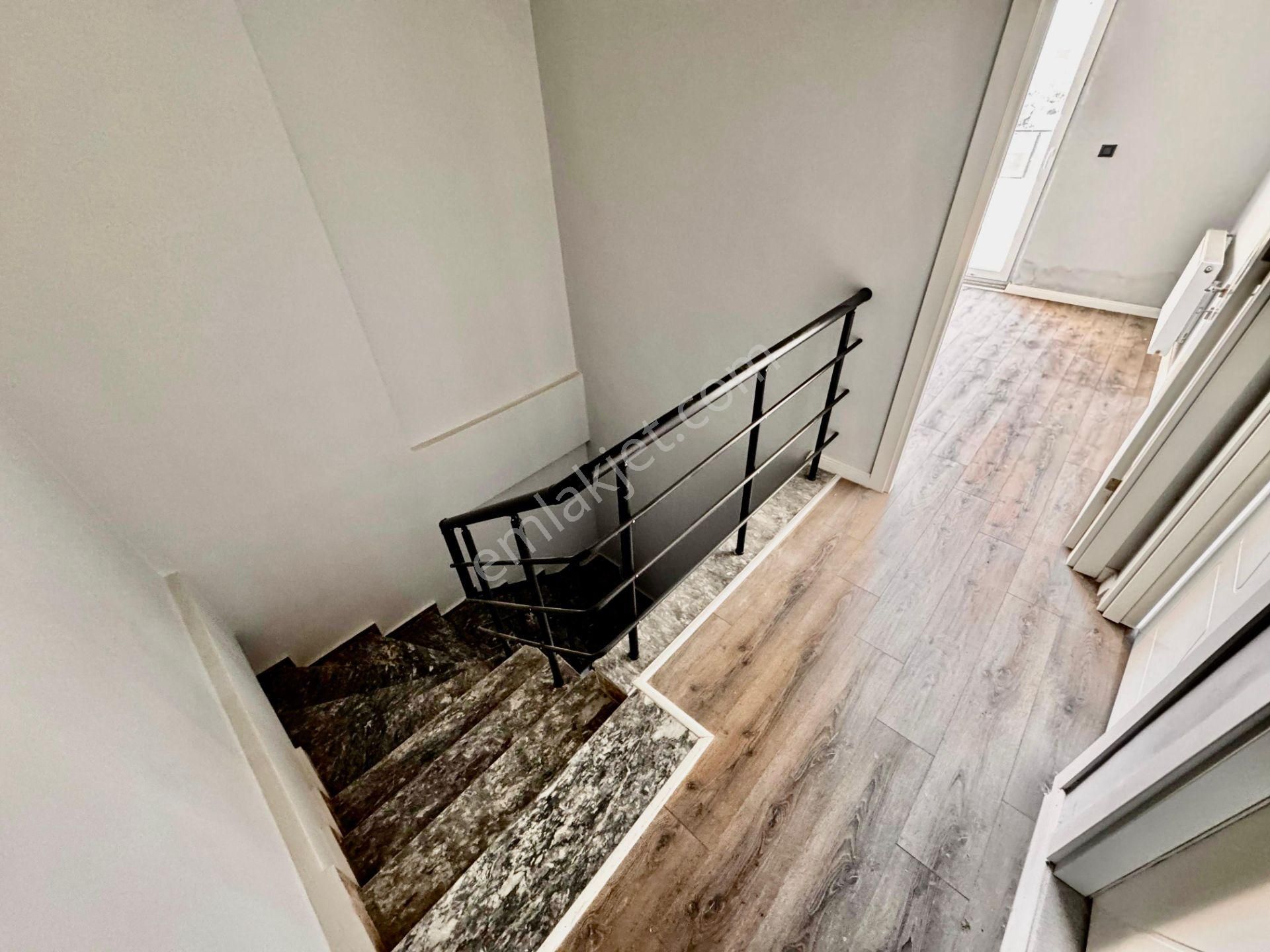 ▓tek Yetkili Karabuluttan▓akçay'da Teraslı Sıfır & Ön Cephe Satılık Dublex - Görsel 19