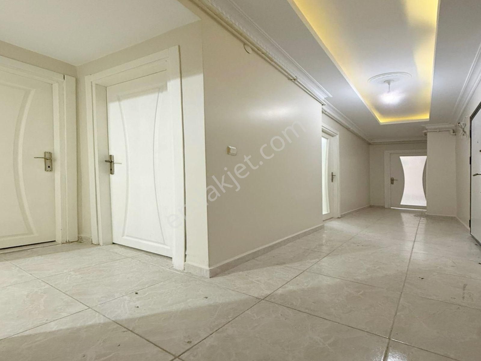 Metrobüse 5 Dk Mesafe Cadde Dibi İskanlı Yeni Bina Yüksekgiriş ! - Görsel 2