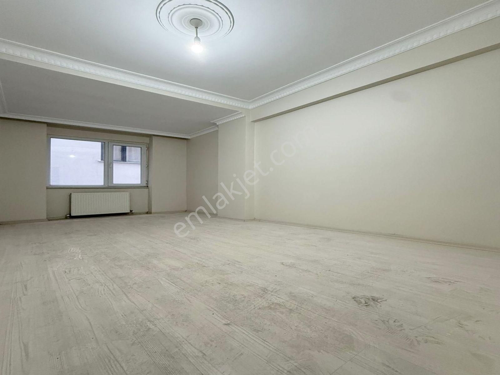 Metrobüse 5 Dk Mesafe Cadde Dibi İskanlı Yeni Bina Yüksekgiriş ! - Görsel 10