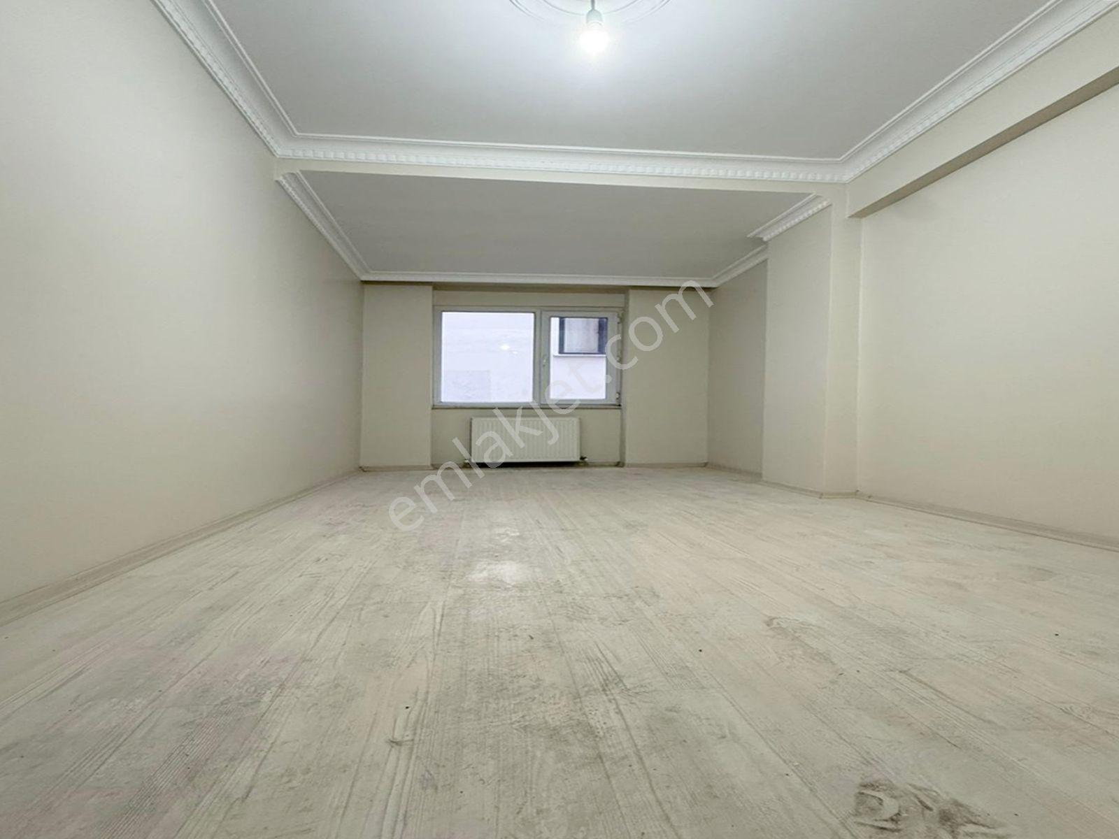 Metrobüse 5 Dk Mesafe Cadde Dibi İskanlı Yeni Bina Yüksekgiriş ! - Görsel 4