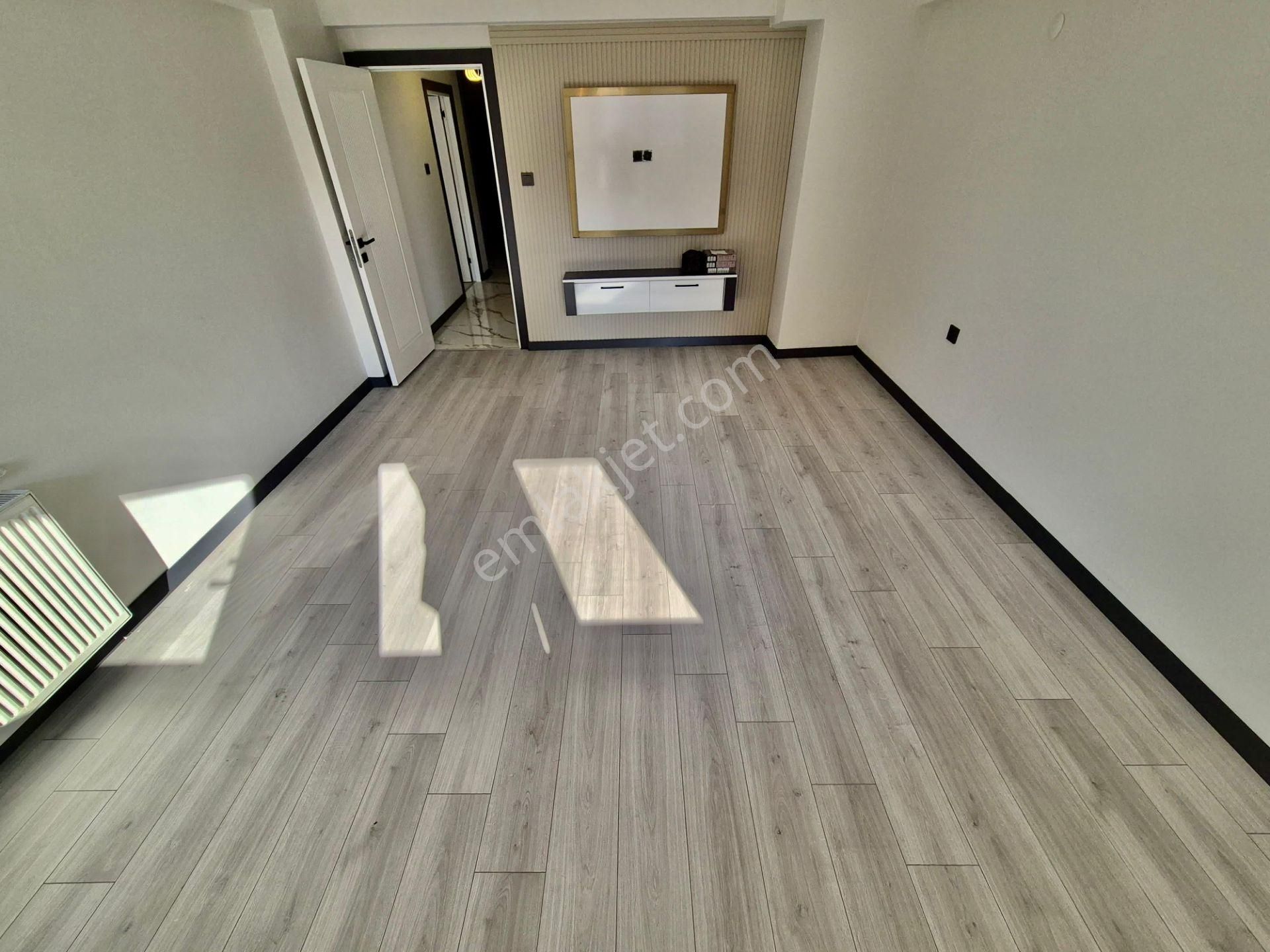 ▓karabuluttan▓akçay'ın Kalbinde Konforlu Yaşam & Ultralüx 2+1 Satılık Daire - Görsel 6