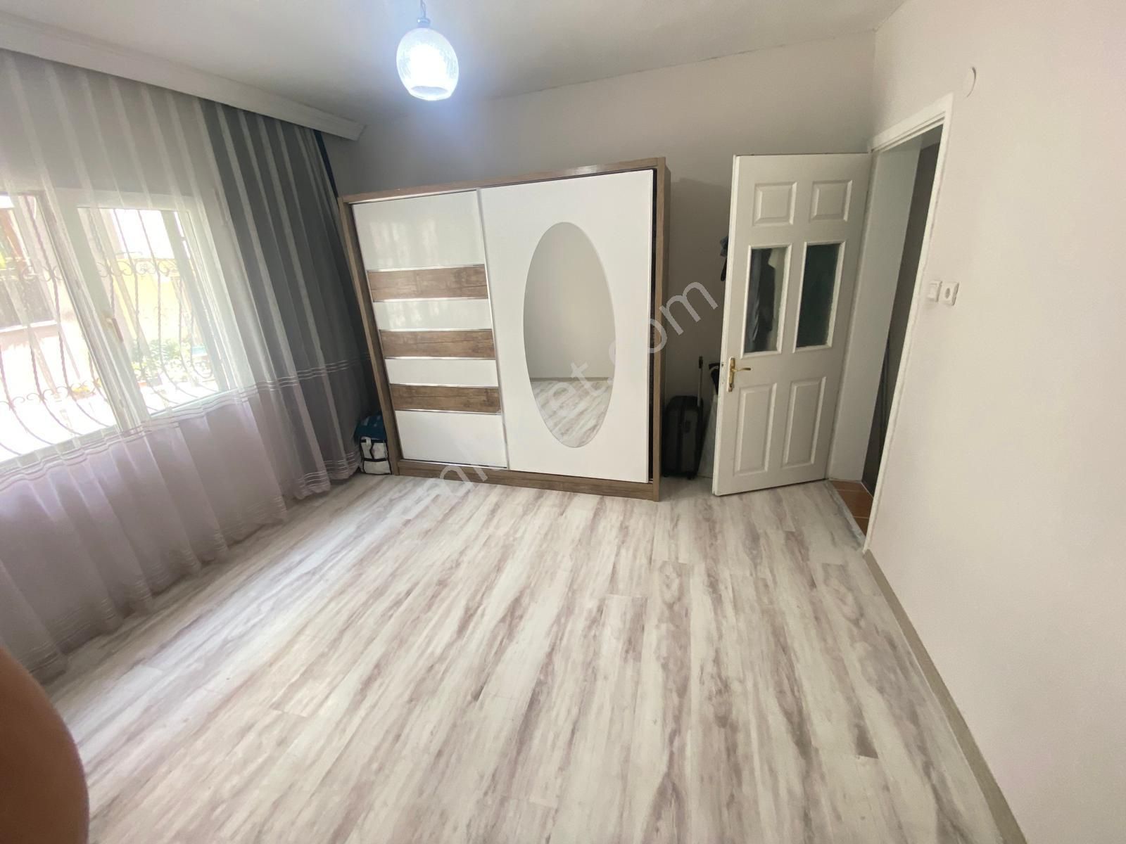 Gülyaka Sağlık Ocağı Yakını 2+1 2 Katlı Müstakil 4 Kat İmarlı - Görsel 19