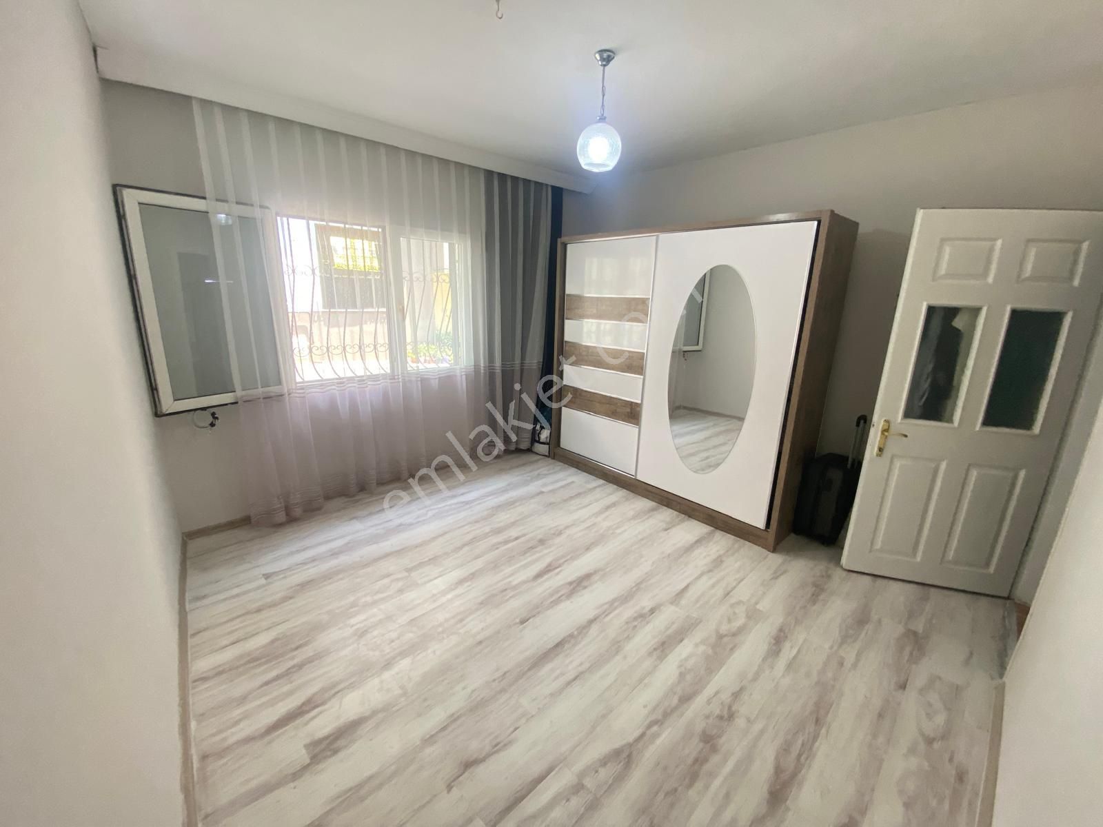 Gülyaka Sağlık Ocağı Yakını 2+1 2 Katlı Müstakil 4 Kat İmarlı - Görsel 14