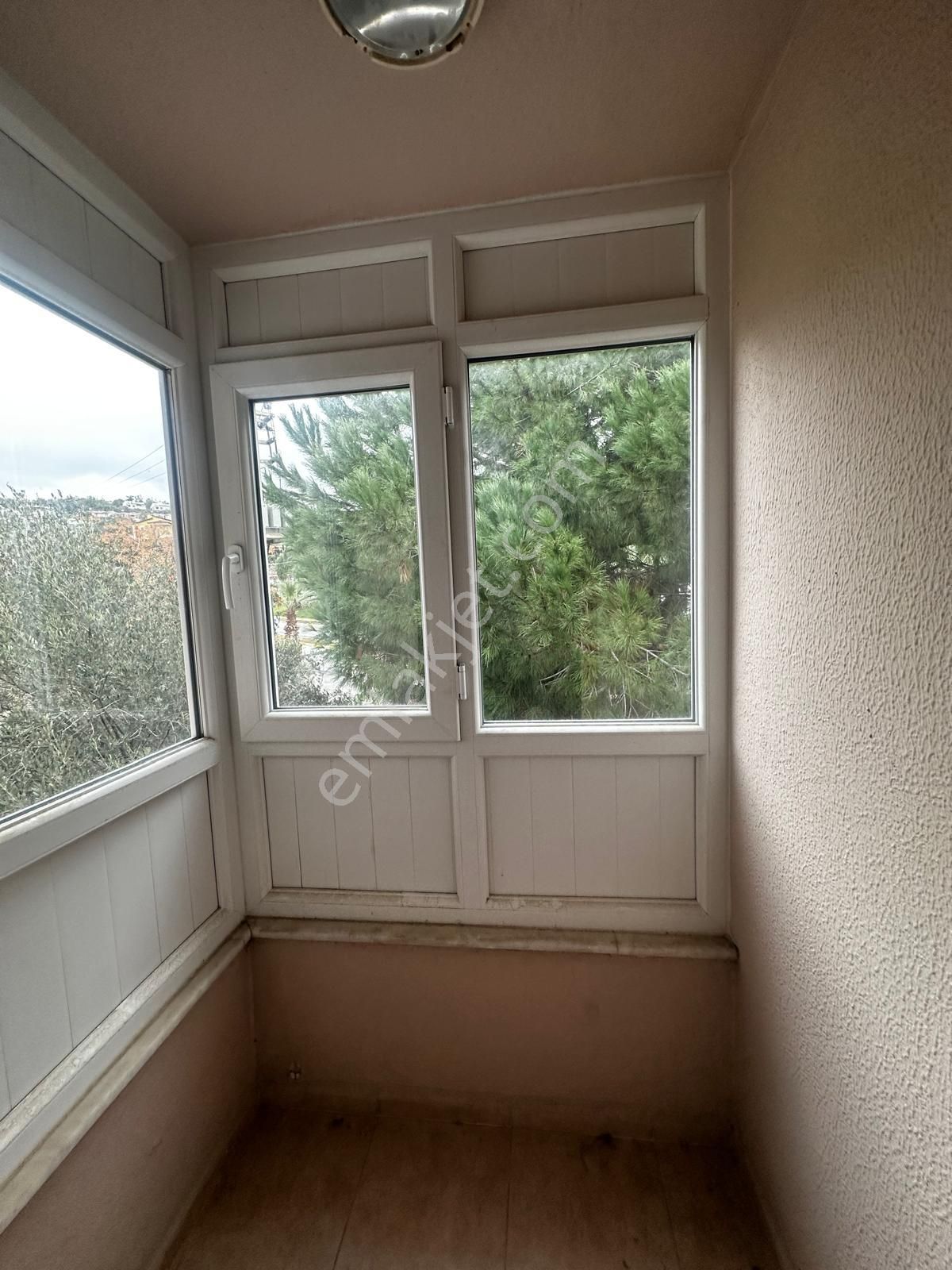 Kuşadası Marinada 24 Saat Güvenlikli Sitede 3+2 Çatı Dubleks - Görsel 15