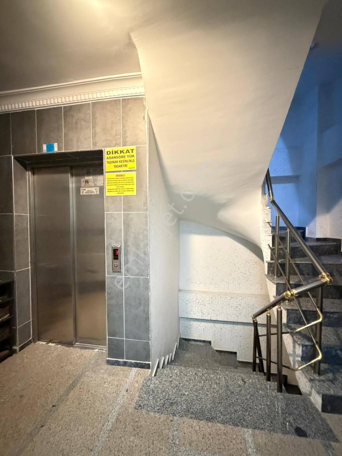 Esenyurt Zafer Mahallesi 2+1 Kiralık Boş Daire Balkonlu Yüksek Giriş Belediye Ve Üniversite 10 Dk. - Görsel 23