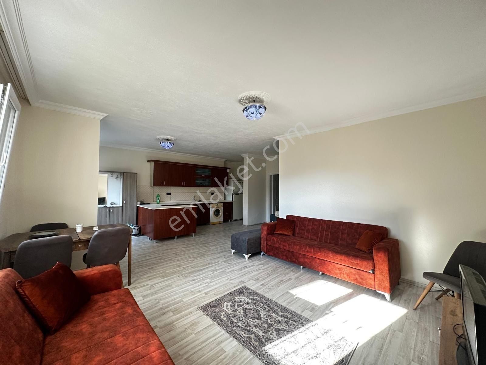 Kuşadası Ege Mah. Keyifli Bahçe Kullanımına Sahip 3+1 - Görsel 4