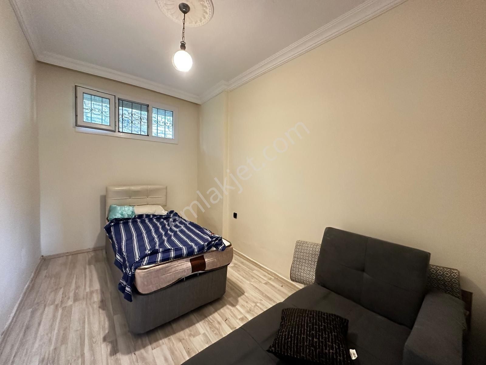 Kuşadası Ege Mah. Keyifli Bahçe Kullanımına Sahip 3+1 - Görsel 6