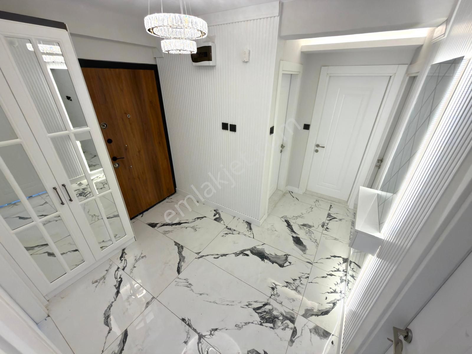 🏡referans'tan Akçay'da Full Yapılı Ön Cephe Ayrı Mutfak 2+1 Daire - Görsel 7