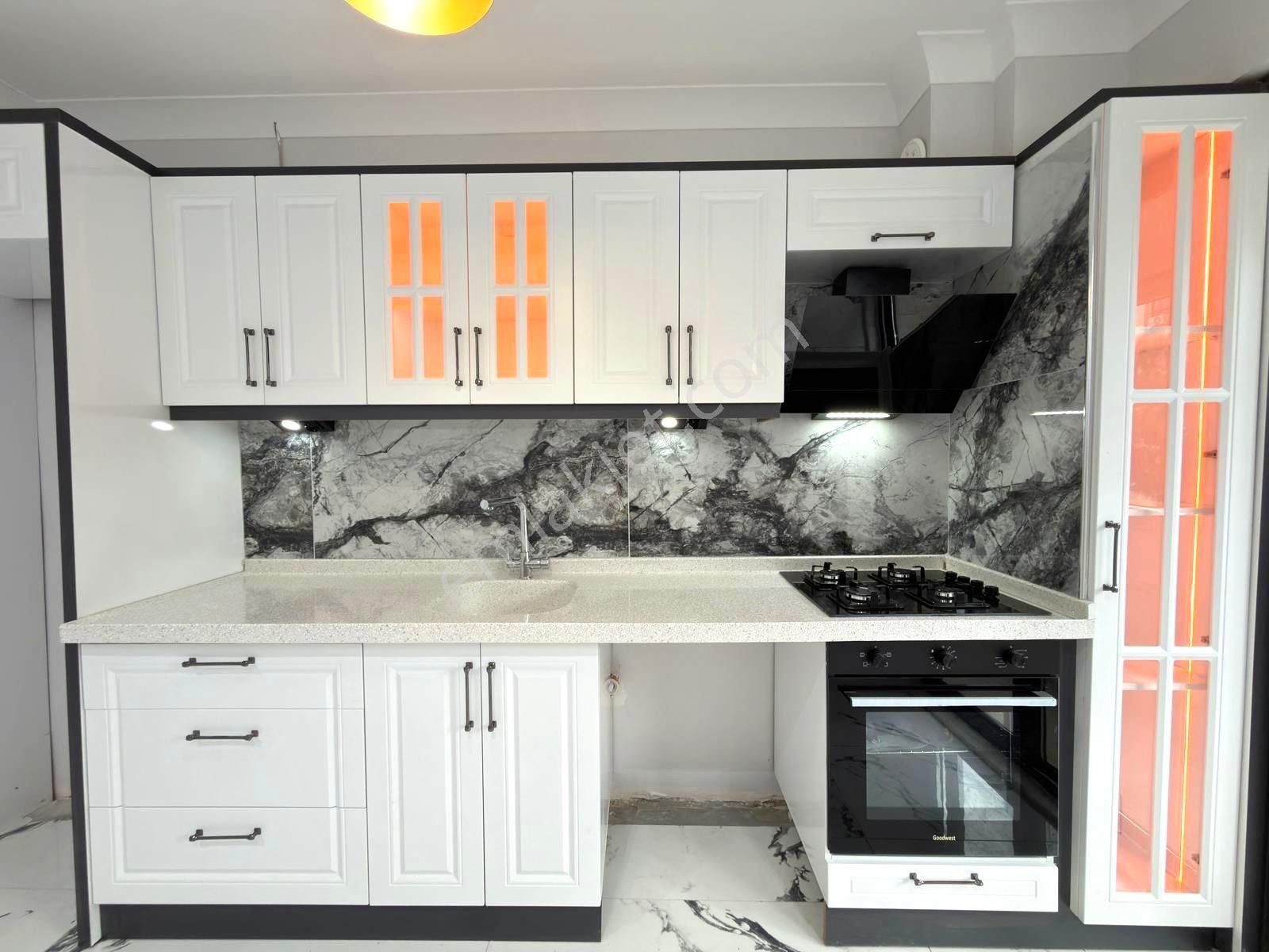 🏡referans'tan Akçay'da Full Yapılı Ön Cephe Ayrı Mutfak 2+1 Daire