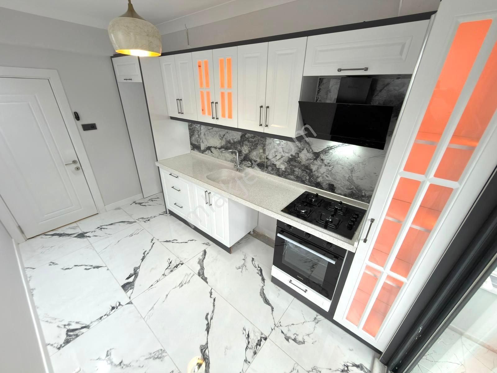 🏡referans'tan Akçay'da Full Yapılı Ön Cephe Ayrı Mutfak 2+1 Daire - Görsel 3