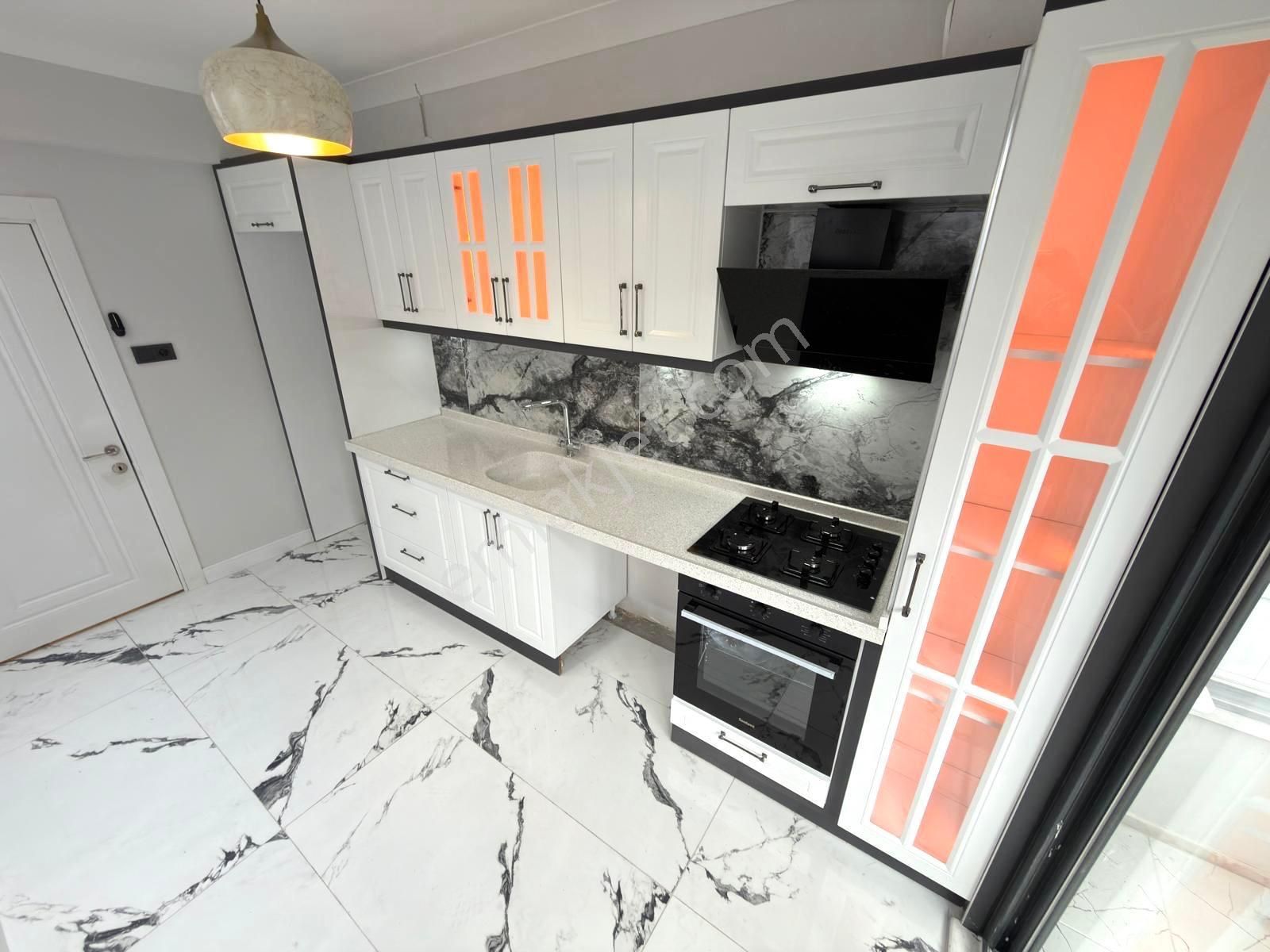 🏡referans'tan Akçay'da Full Yapılı Ön Cephe Ayrı Mutfak 2+1 Daire - Görsel 4