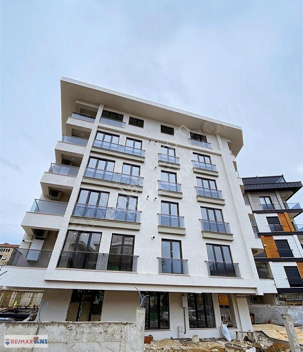 Üsküdar Bahçelievler De Sıfır Merkezi Konumlu 2+1 Kiralık Daire - Görsel 15