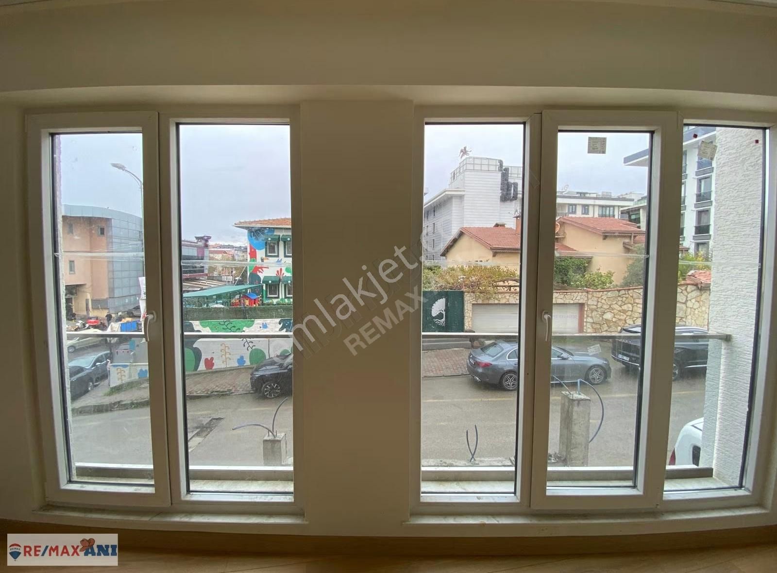 Üsküdar Bahçelievler De Sıfır Merkezi Konumlu 2+1 Kiralık Daire - Görsel 14