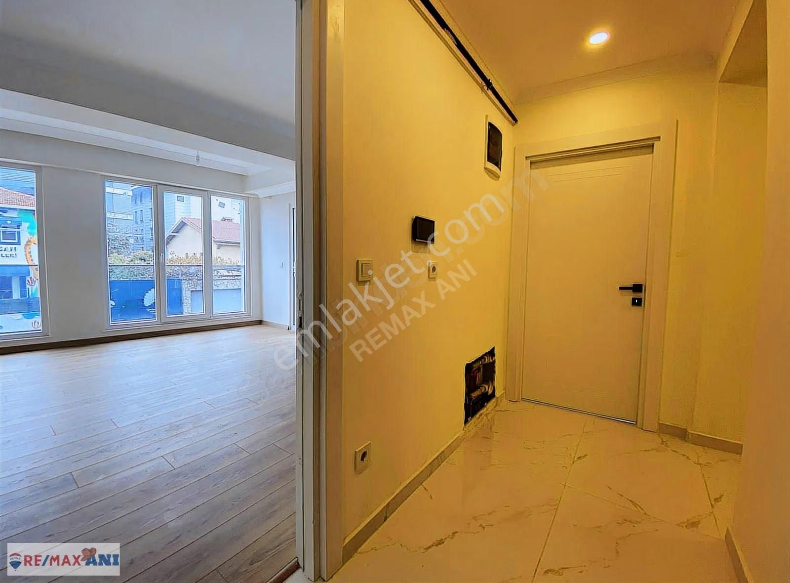 Üsküdar Bahçelievler De Sıfır Merkezi Konumlu 2+1 Kiralık Daire - Görsel 5