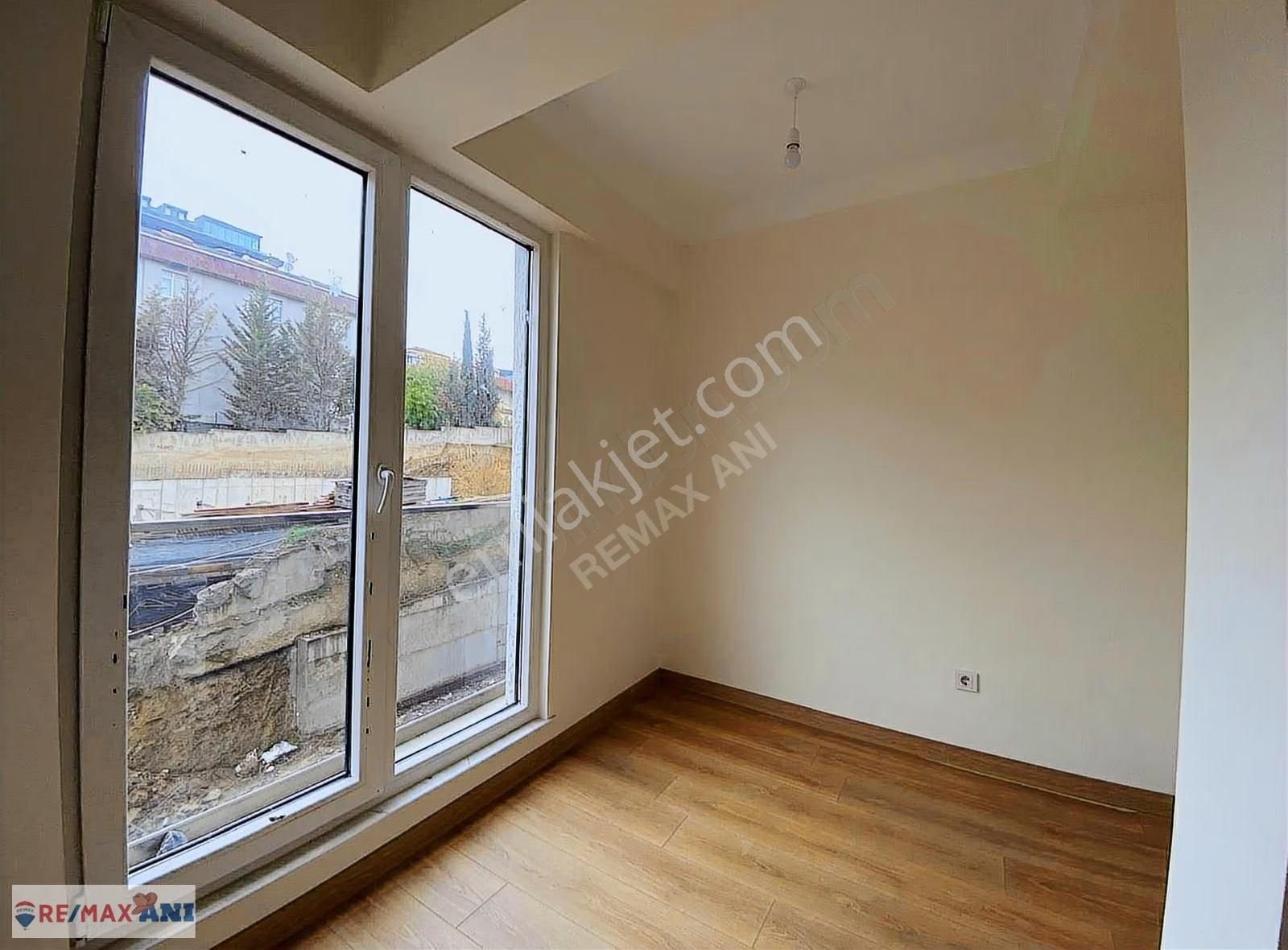 Üsküdar Bahçelievler De Sıfır Merkezi Konumlu 2+1 Kiralık Daire - Görsel 6