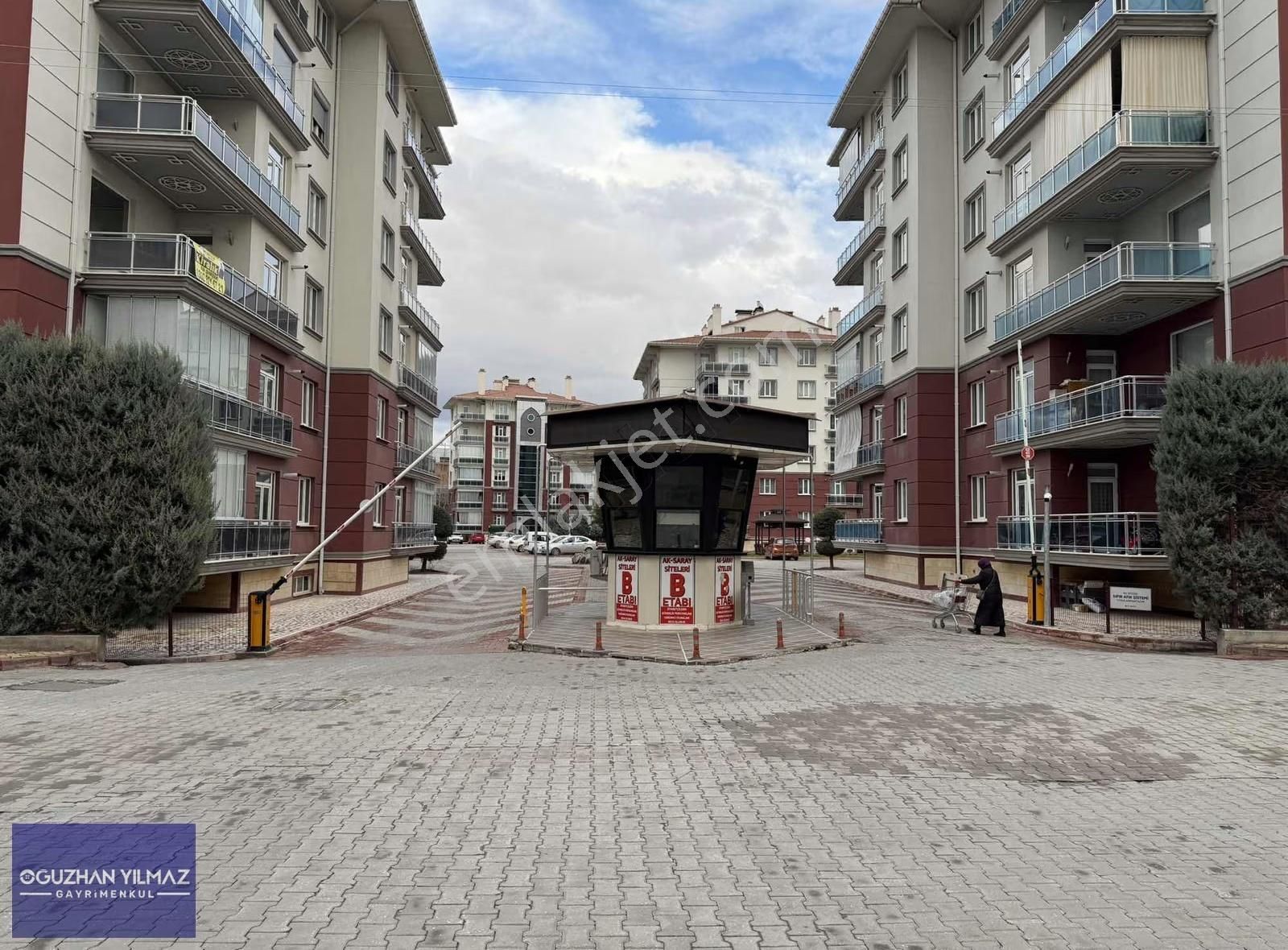 Oğuzhan Yılmaz'dan Ali Ulvi Kurucu Cd. Ak-saray Sit. 3+1 Daire