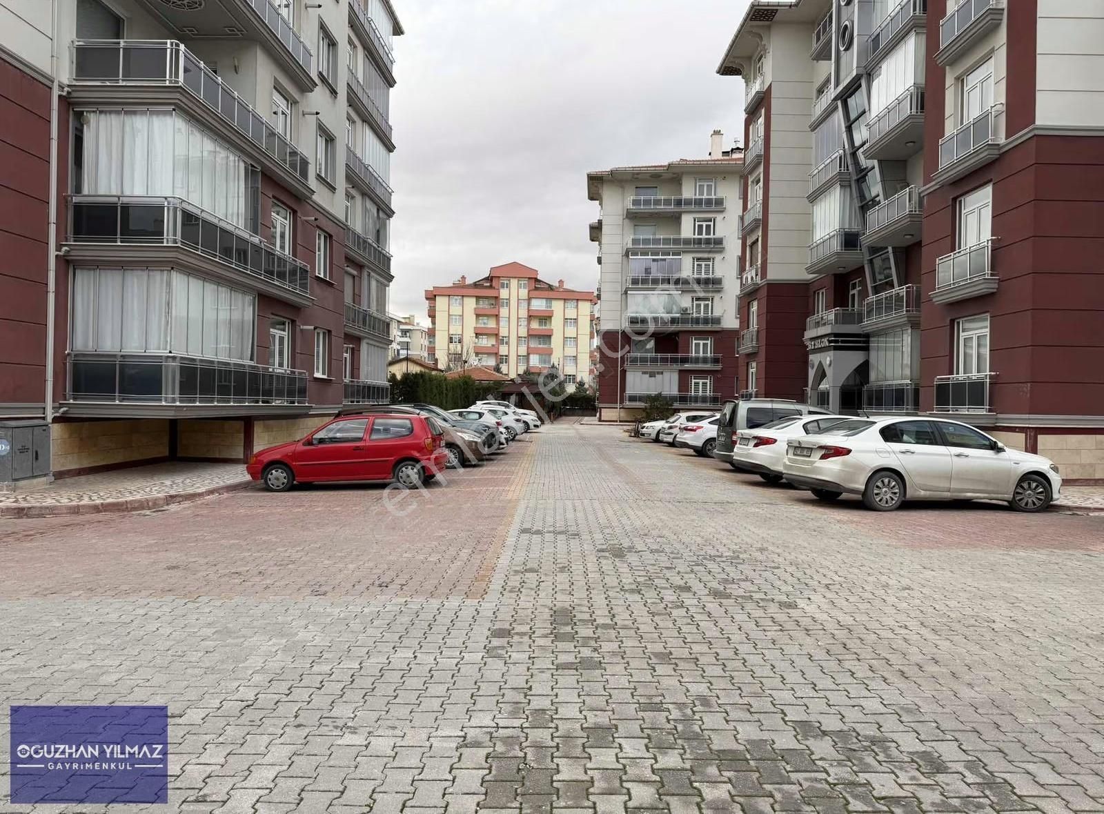 Oğuzhan Yılmaz'dan Ali Ulvi Kurucu Cd. Ak-saray Sit. 3+1 Daire - Görsel 4