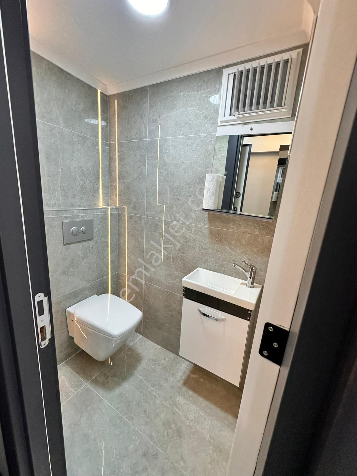 Atanora Vadiden Dikmen Cad Üzeri Banlar Mevkiinde Lüks Yapılı Amerikan Mutfak 3+1 - Görsel 16