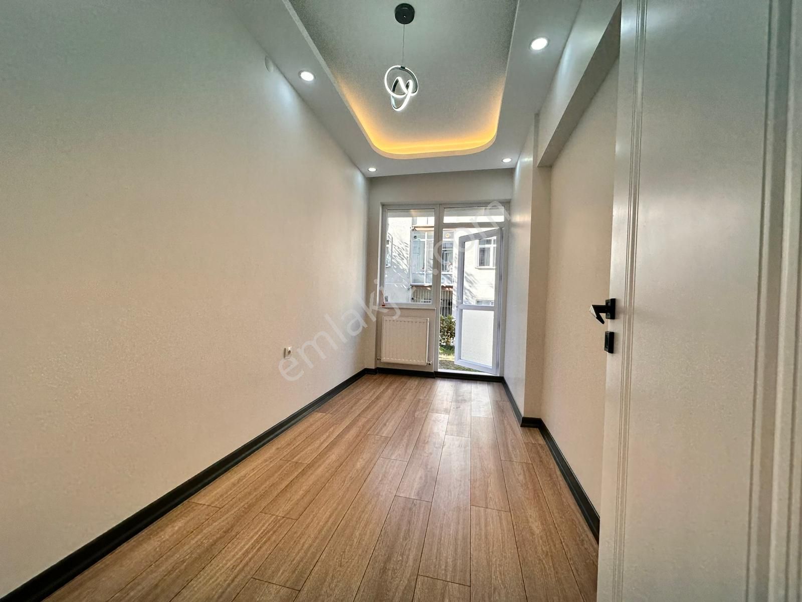 Atanora Vadiden Dikmen Cad Üzeri Banlar Mevkiinde Lüks Yapılı Amerikan Mutfak 3+1 - Görsel 13