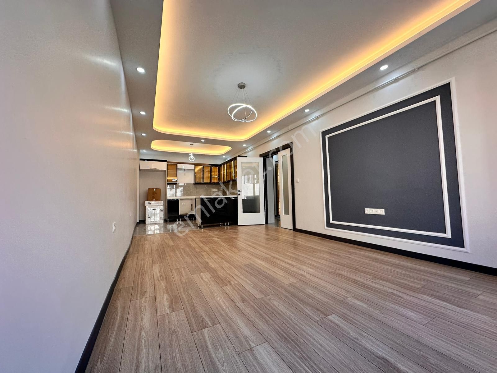 Atanora Vadiden Dikmen Cad Üzeri Banlar Mevkiinde Lüks Yapılı Amerikan Mutfak 3+1 - Görsel 2