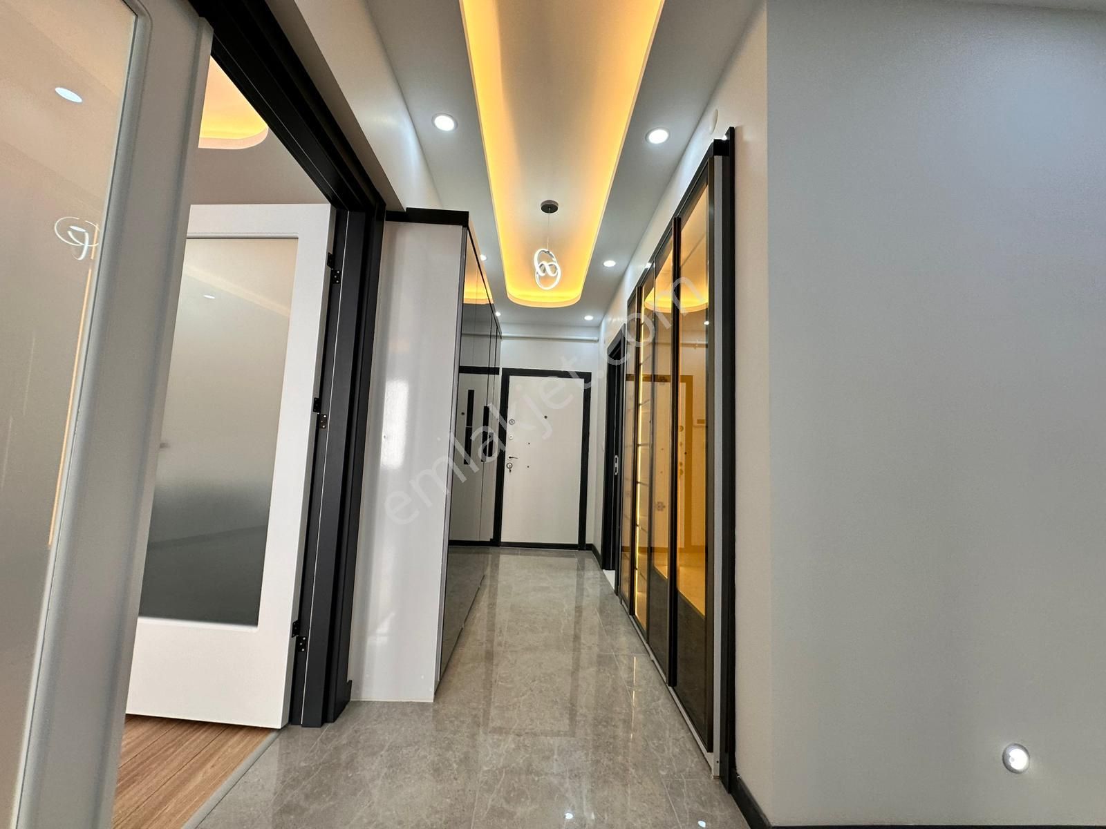 Atanora Vadiden Dikmen Cad Üzeri Banlar Mevkiinde Lüks Yapılı Amerikan Mutfak 3+1 - Görsel 8