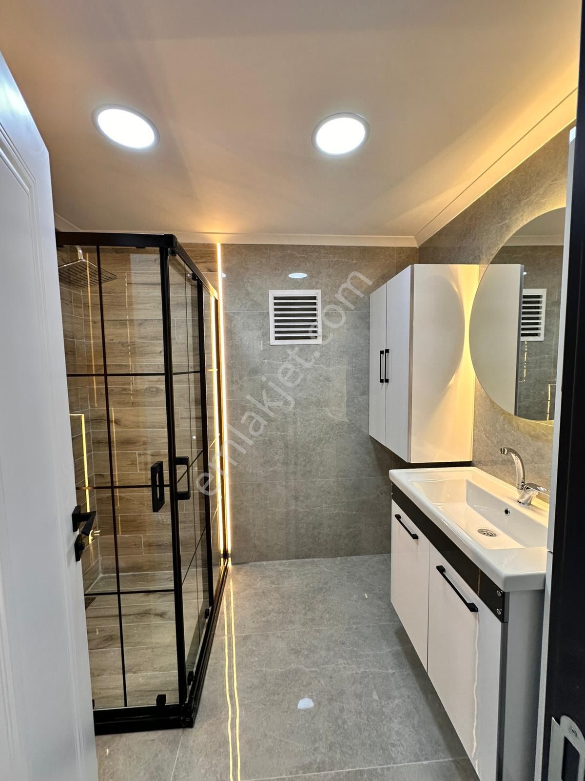 Atanora Vadiden Dikmen Cad Üzeri Banlar Mevkiinde Lüks Yapılı Amerikan Mutfak 3+1 - Görsel 18