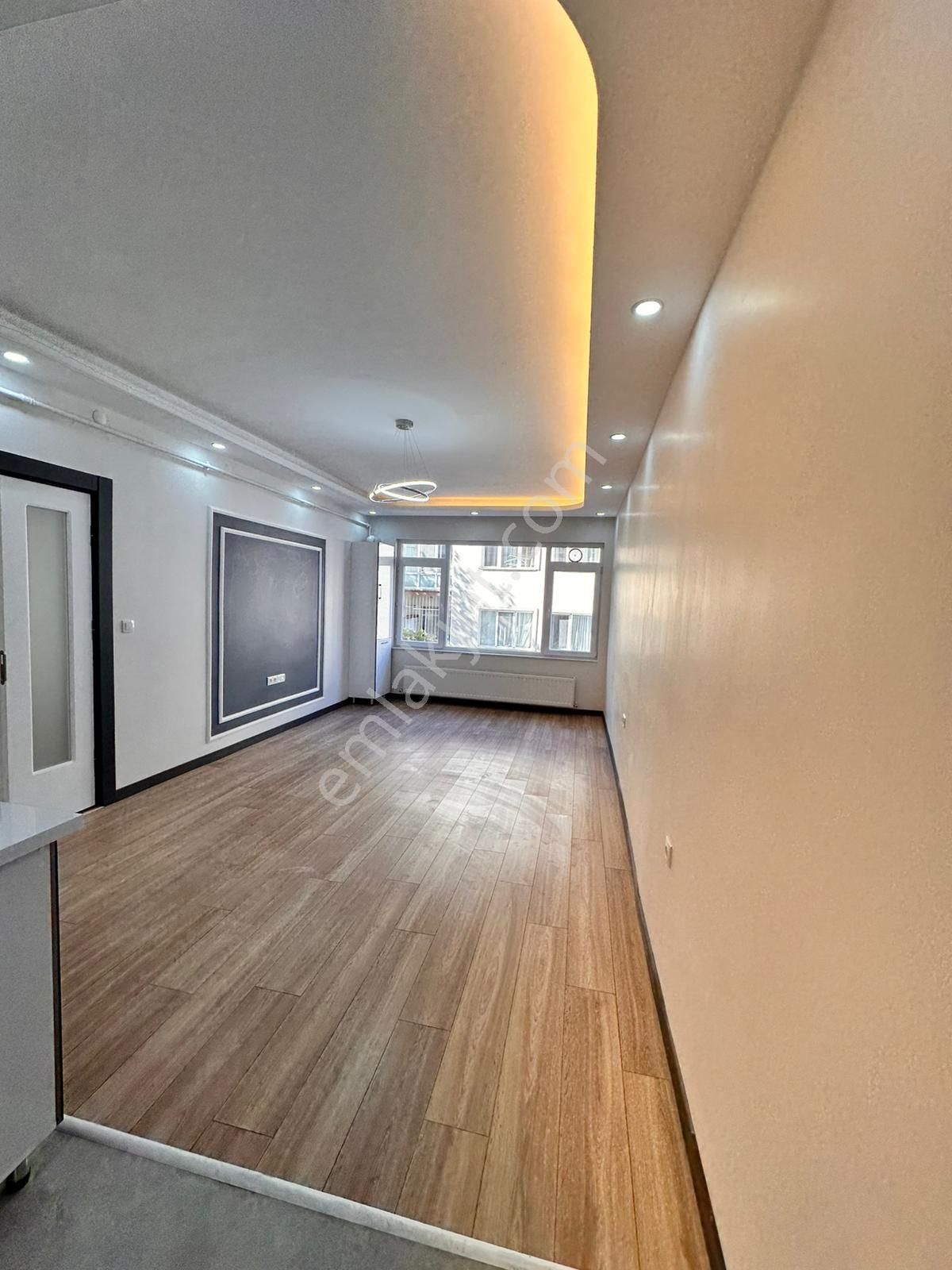 Atanora Vadiden Dikmen Cad Üzeri Banlar Mevkiinde Lüks Yapılı Amerikan Mutfak 3+1 - Görsel 4