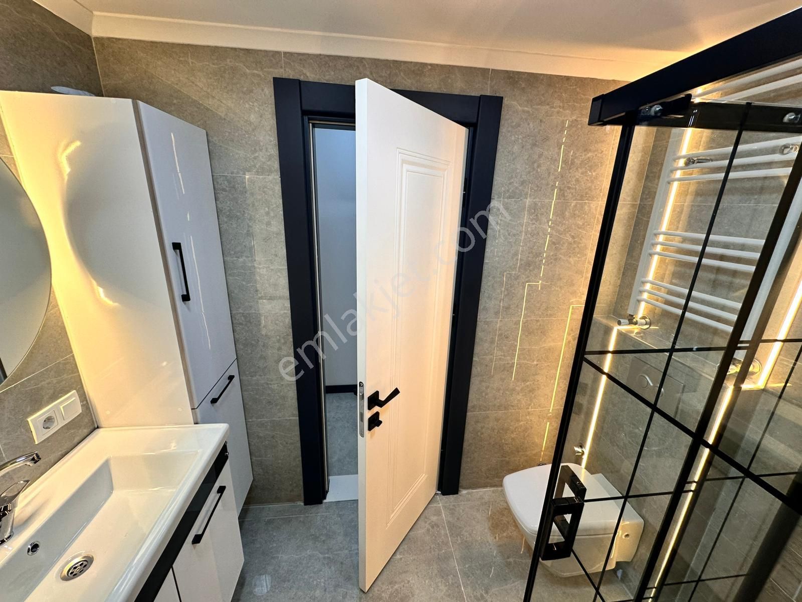 Atanora Vadiden Dikmen Cad Üzeri Banlar Mevkiinde Lüks Yapılı Amerikan Mutfak 3+1 - Görsel 9