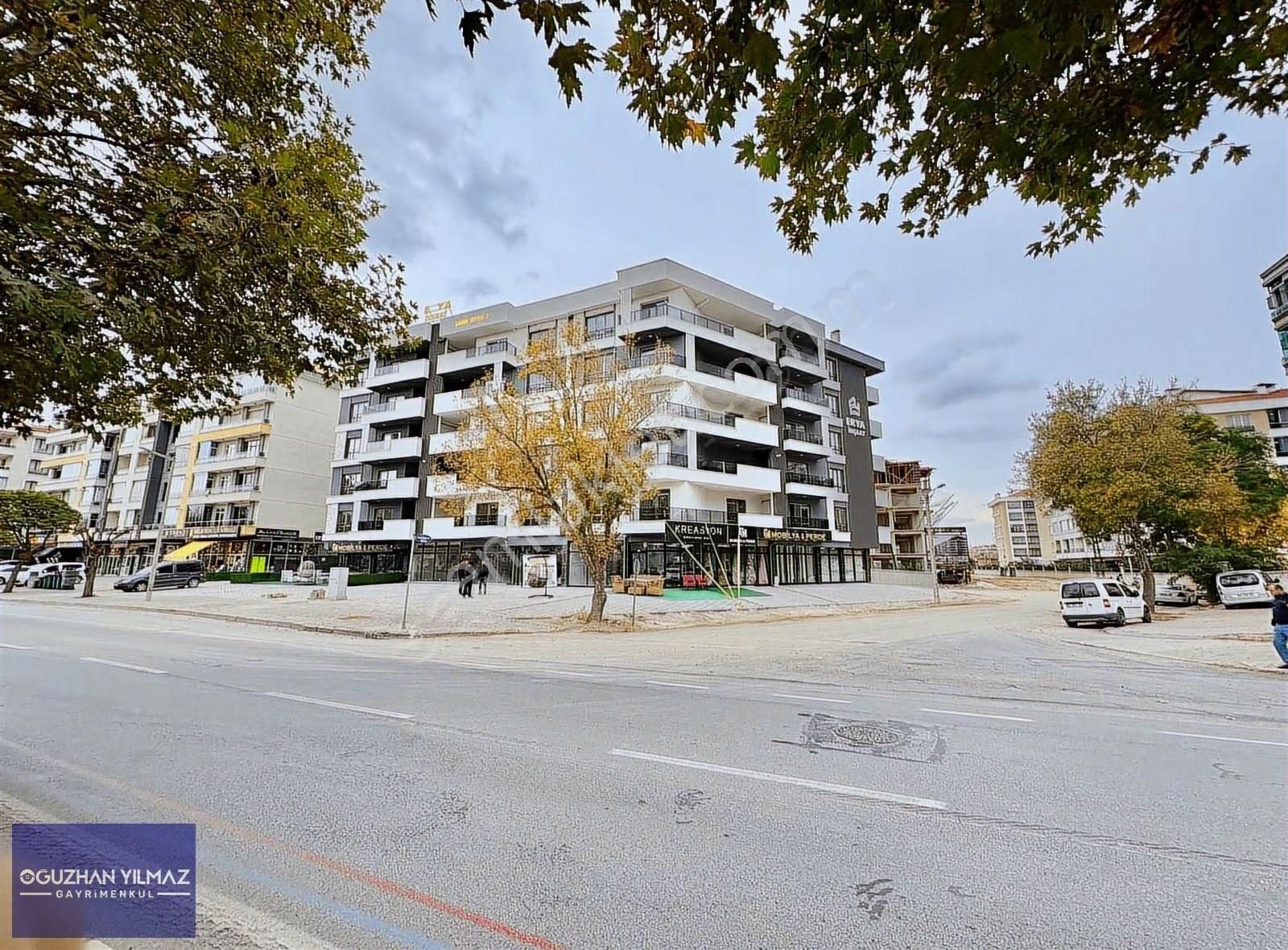 Oğuzhan Yılmaz'dan Emirgazi Mah. Site İçi 3+1 Satılık Daire - Görsel 2