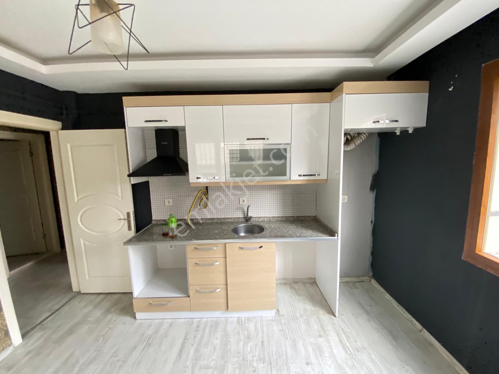 Uçan Emlak'tan Buca Çamlık Mahallesinde 2+1 70m2 Ygiriş Katı Dgazlı Kiralık Daire - Görsel 8