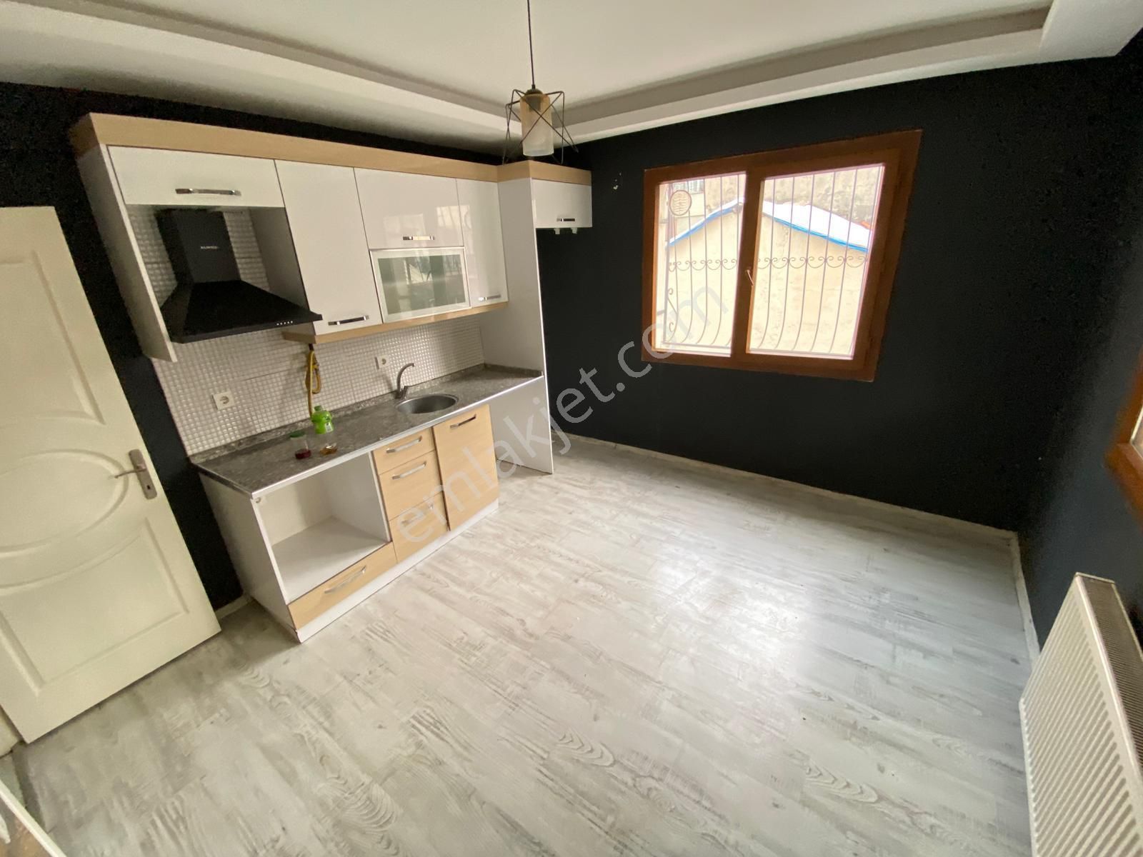 Uçan Emlak'tan Buca Çamlık Mahallesinde 2+1 70m2 Ygiriş Katı Dgazlı Kiralık Daire - Görsel 4