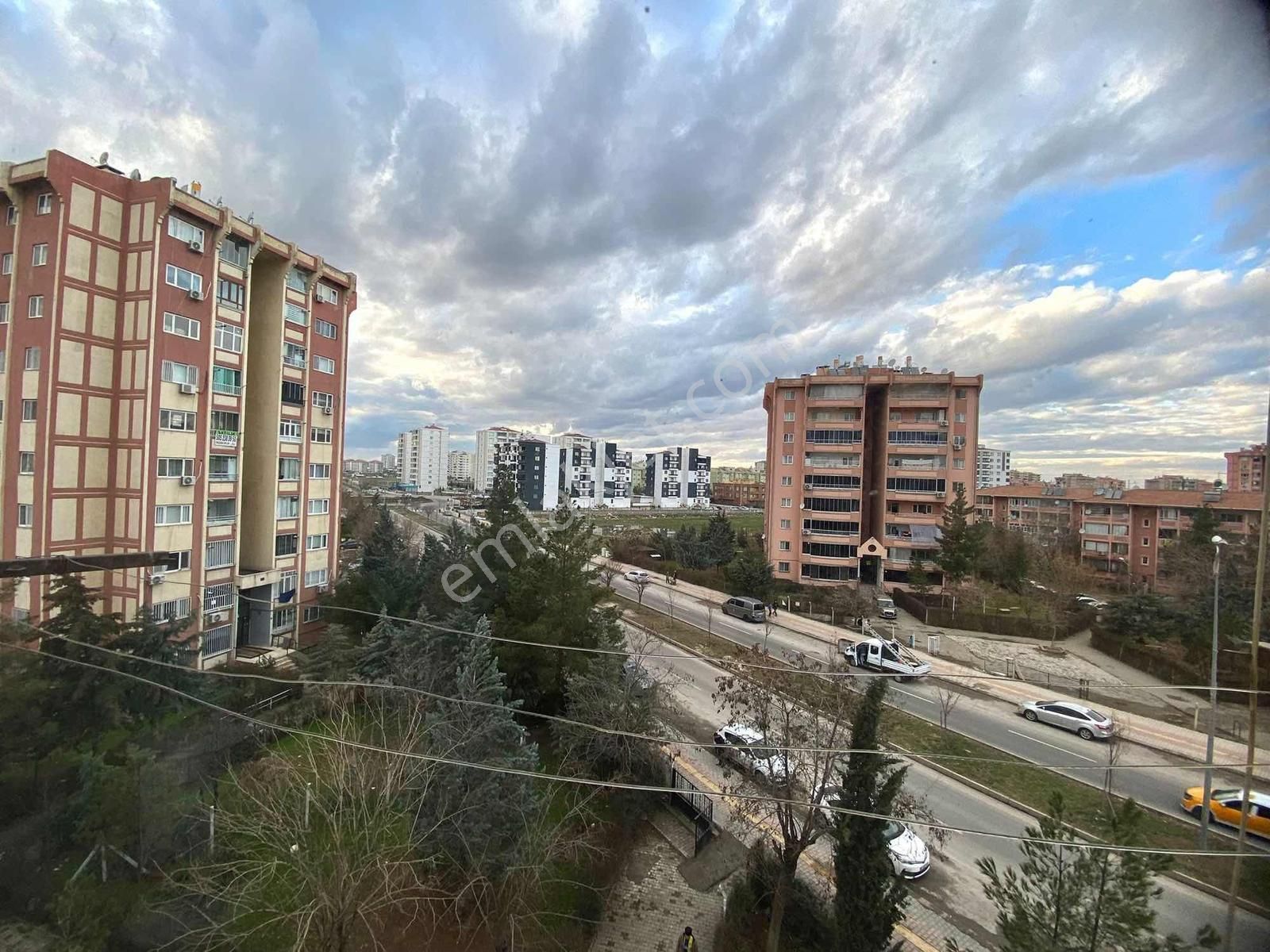 Üçkuyuda 2+1 Ara Kat Fiyat Düştü!! İlk Gelen Alır Temiz Daire!!!