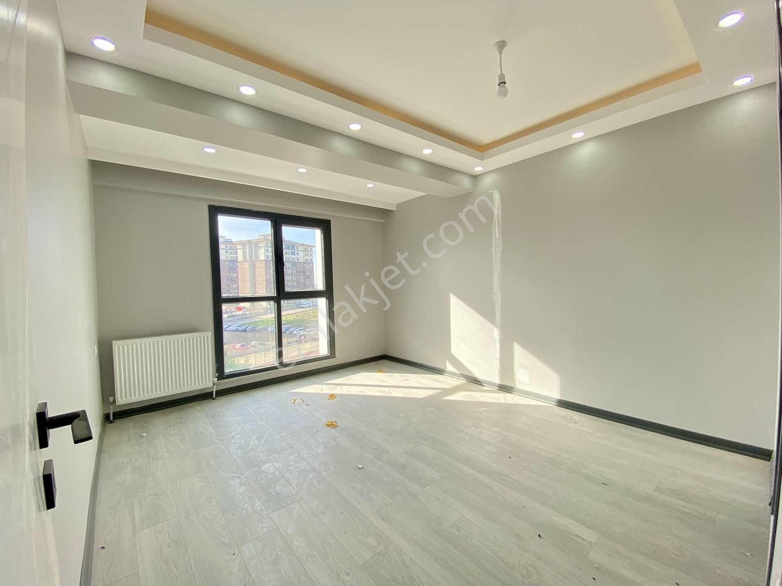 Hatip Mahallesinde Site İçi Sıfır Ultra Geniş 3+1 Daire - Görsel 13