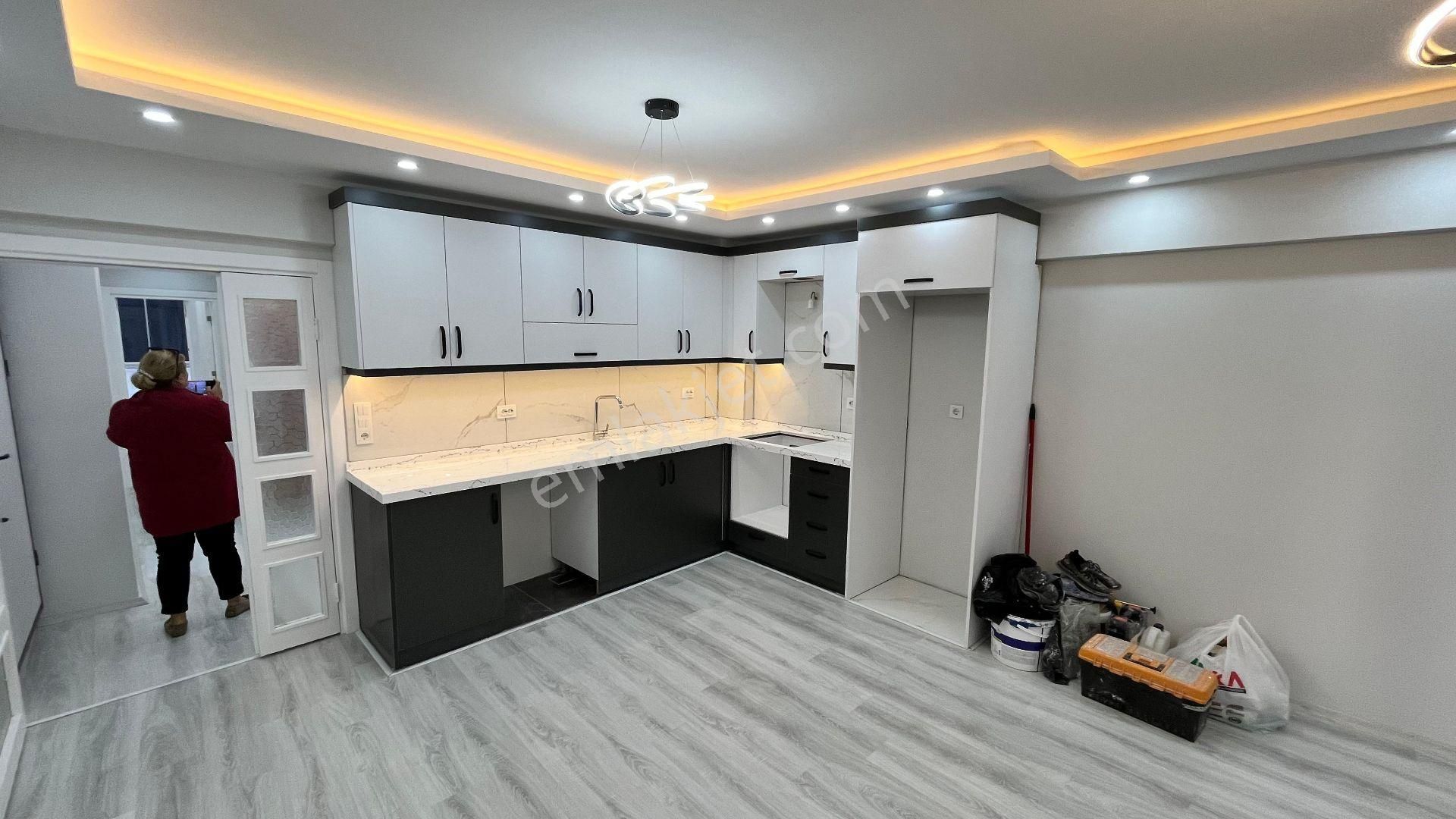 Kuşadası Türkmen Sahile 200 Mt Mesafede Yeni Tadilatlı 3+1 - Görsel 4