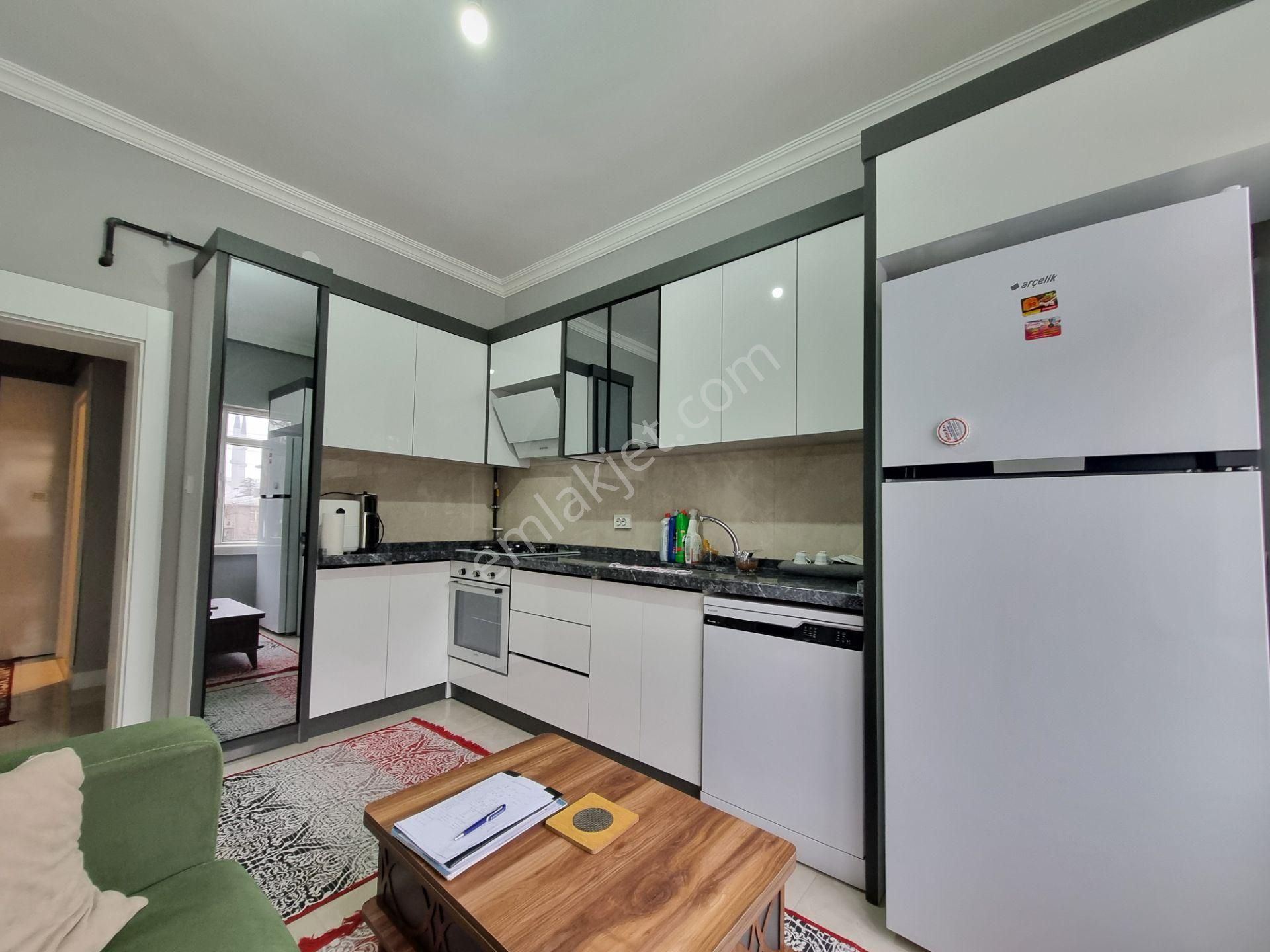 Özel Yapım Lüks , Metroya Yakın, Yenilenmiş 3+1 Daire... - Görsel 3