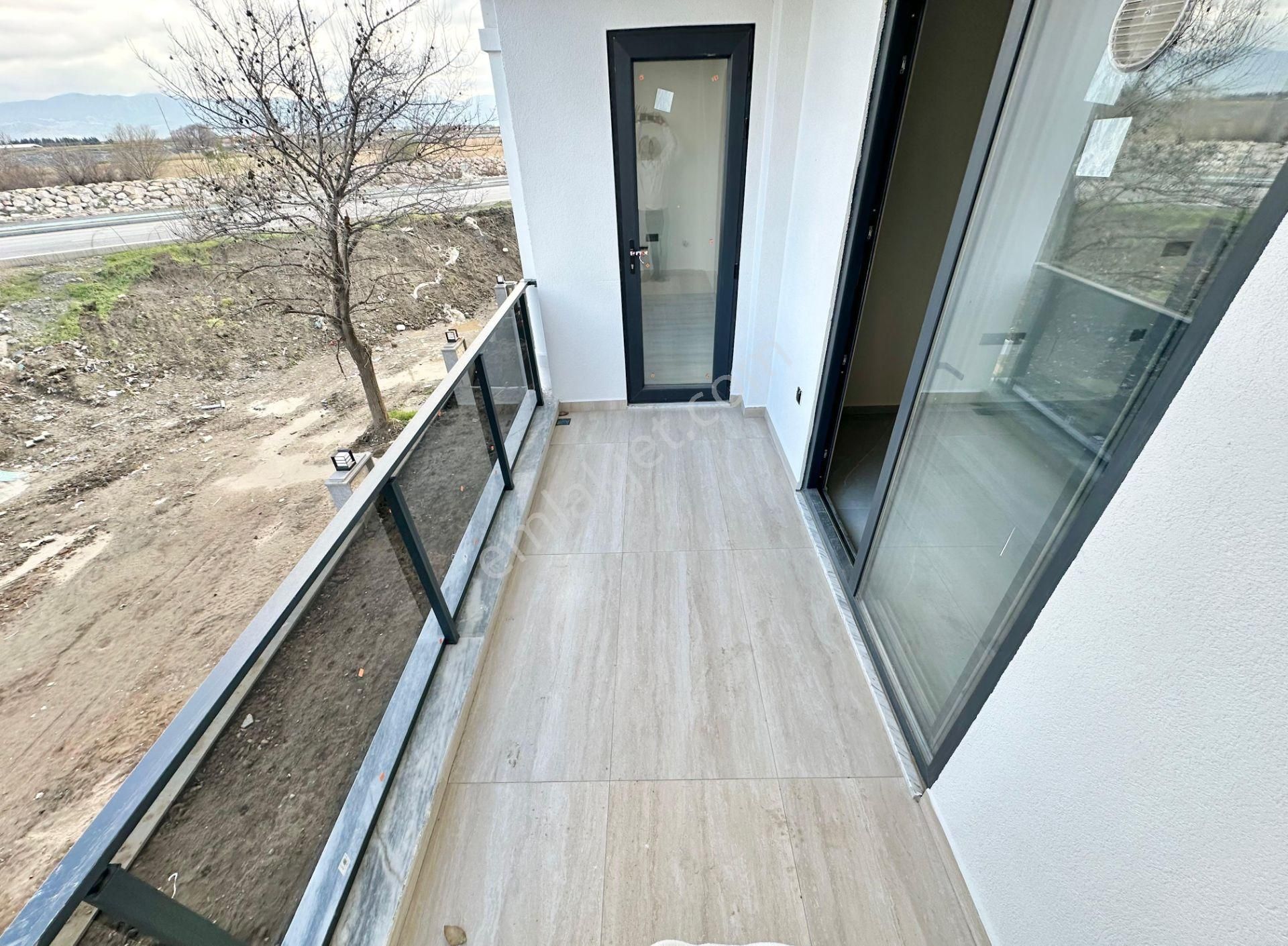 ꧁ay Emlaktan꧂akçay'da Ön Cephe Yerden Isıtmalı Çift Asansörlü Muhteşem Konumlu Satılık 1+1 Daire - Görsel 19