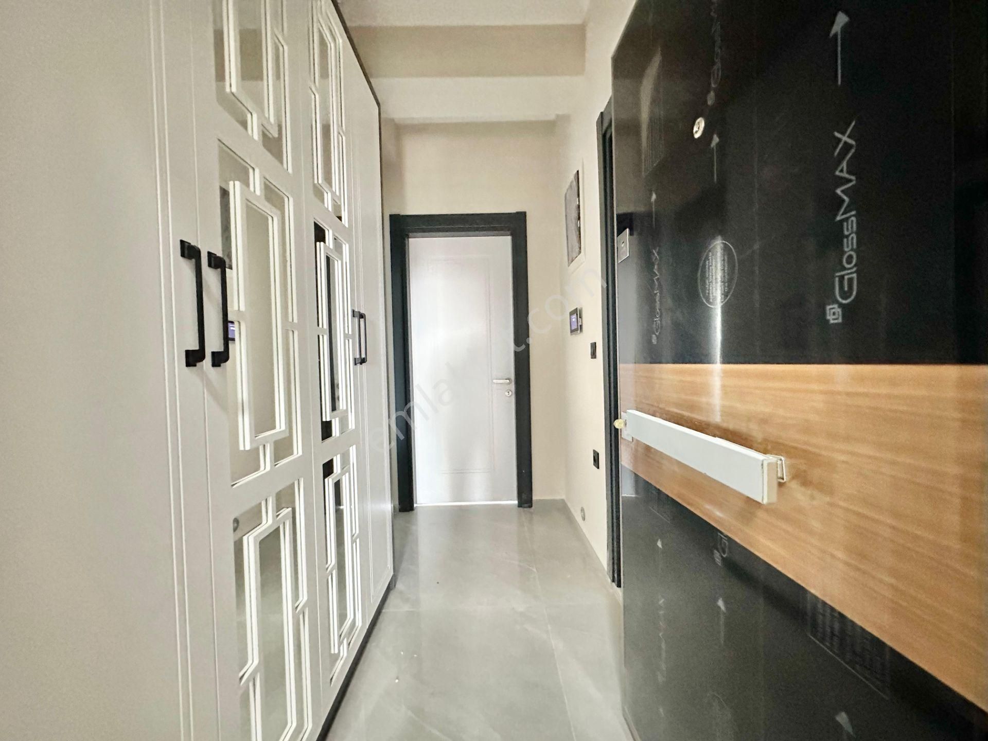 ꧁ay Emlaktan꧂akçay'da Ön Cephe Yerden Isıtmalı Çift Asansörlü Muhteşem Konumlu Satılık 1+1 Daire - Görsel 27