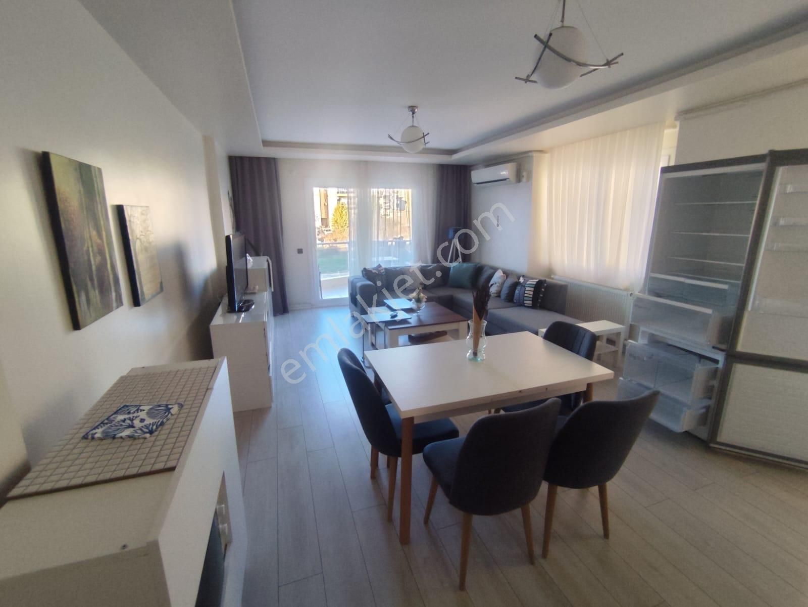 Kuşadası Ege Mah.havuzlu Sitede Eşyalı 3+1 - Görsel 9